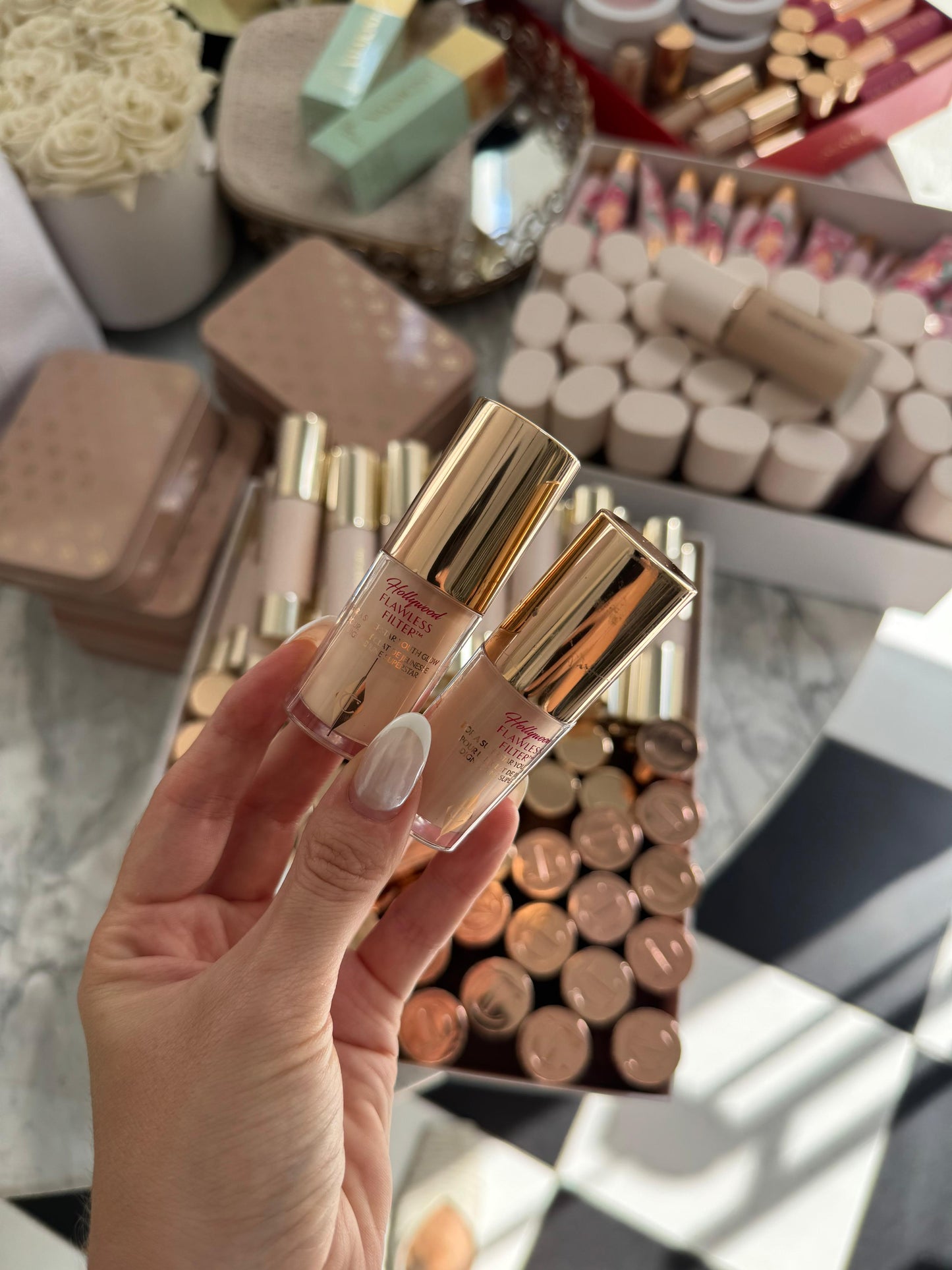 CHARLOTTE TILBURY Hollywood Flawless Filter For A Superstar Youth Glow Foundation Primer