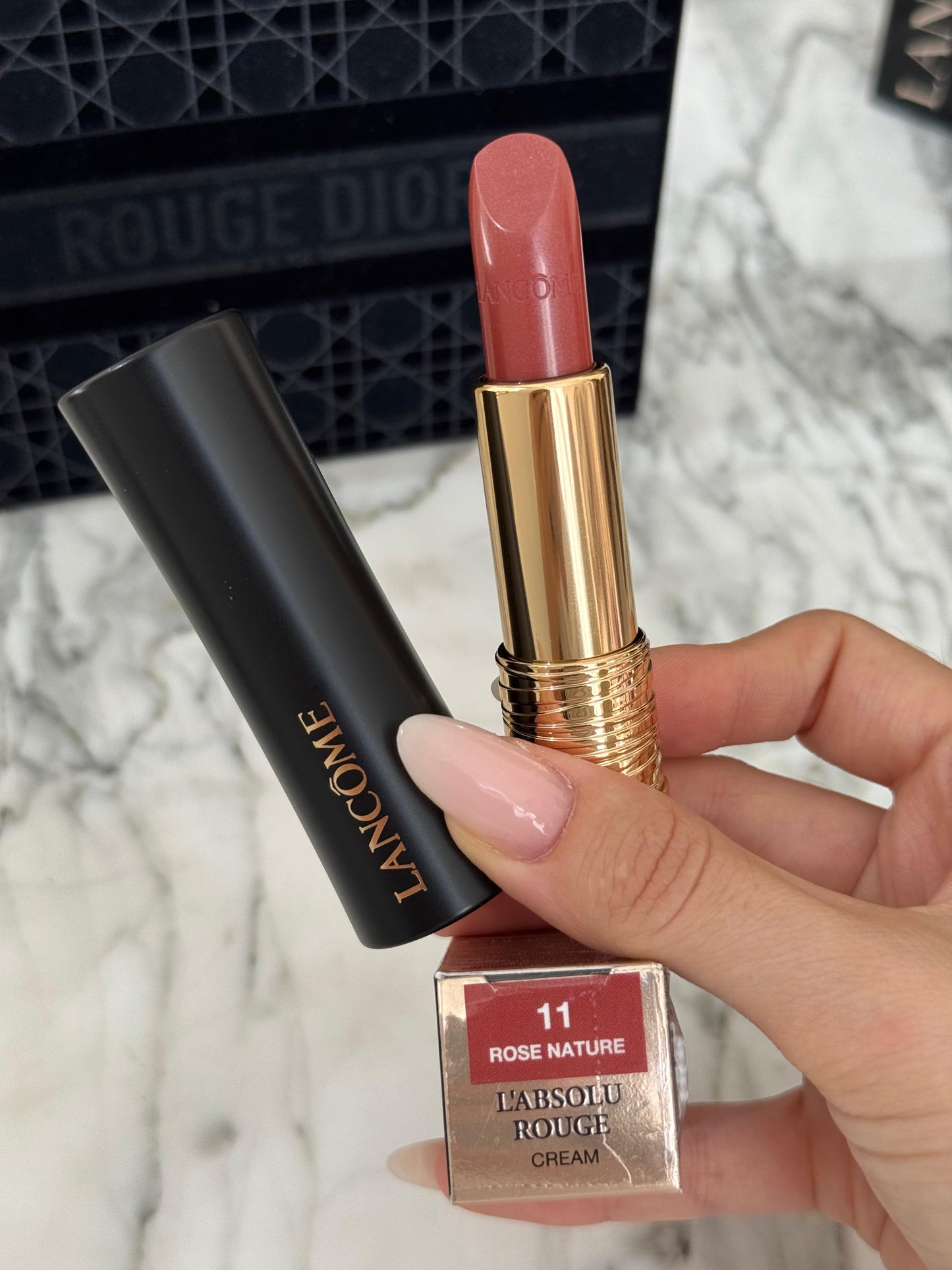 LANCÔME 
L'Absolu Rouge Cream Lipstick (11)
Luminous Cream Finish 18H