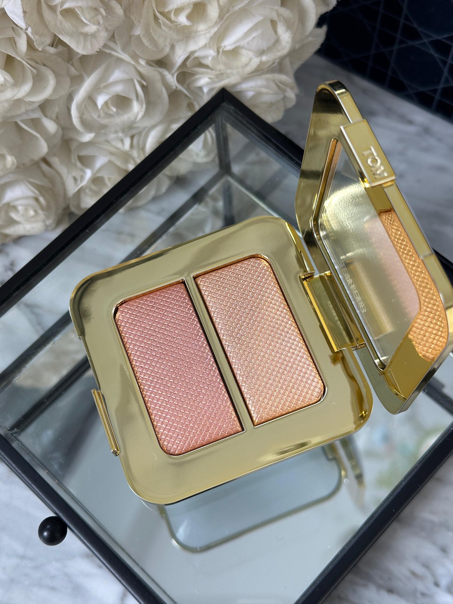 TOM FORD
Highlighting & Contouring
Sheer Duo