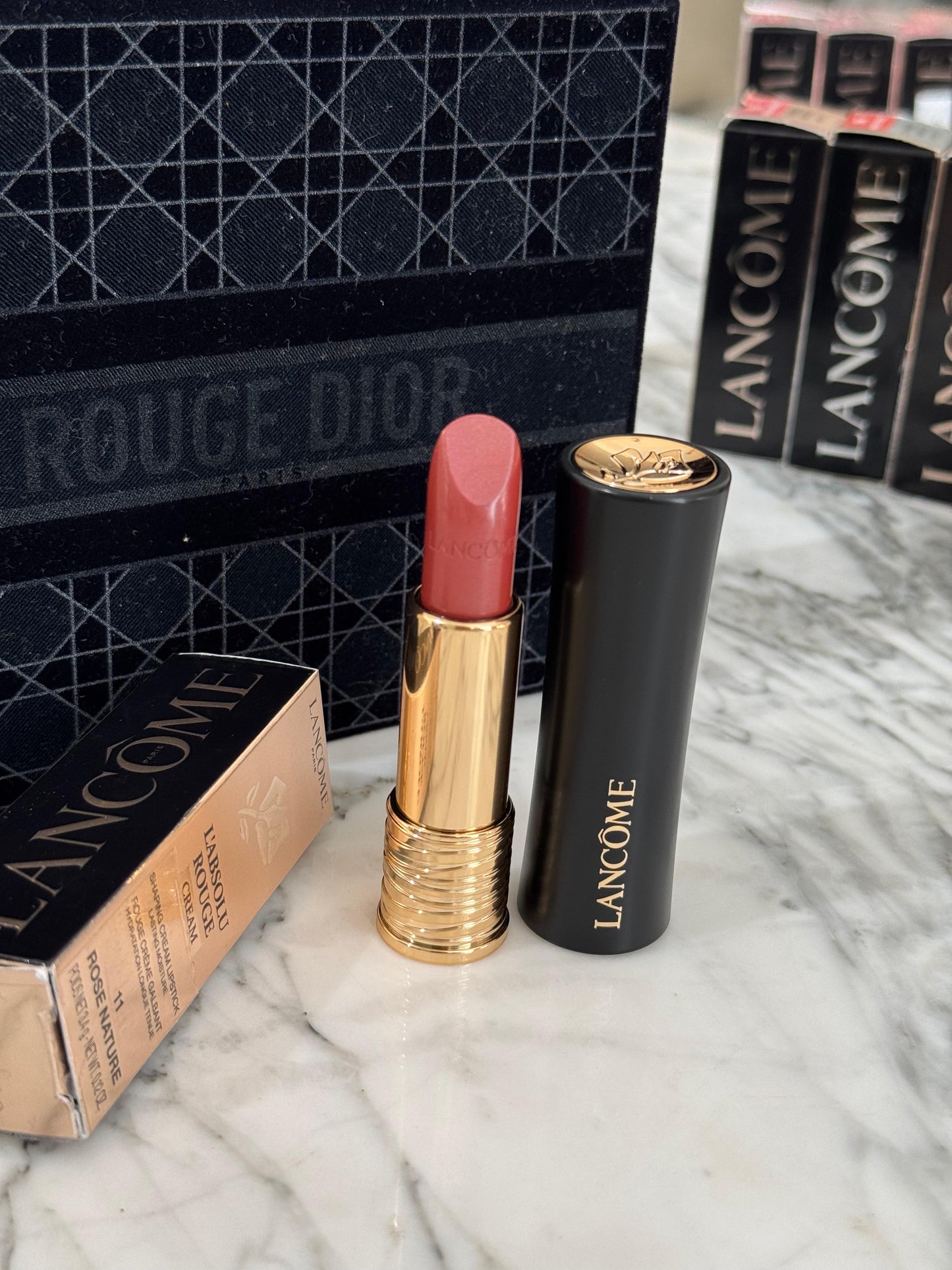 LANCÔME 
L'Absolu Rouge Cream Lipstick (11)
Luminous Cream Finish 18H