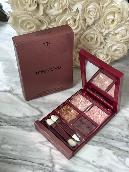 TOM FORD
Eye Color Quad Eyeshadow - Rose Exposed
