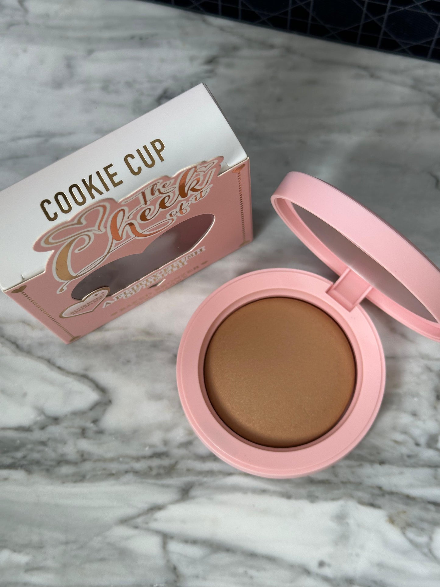 P.LOUISE The Cheek Of It - Baked Bronzer