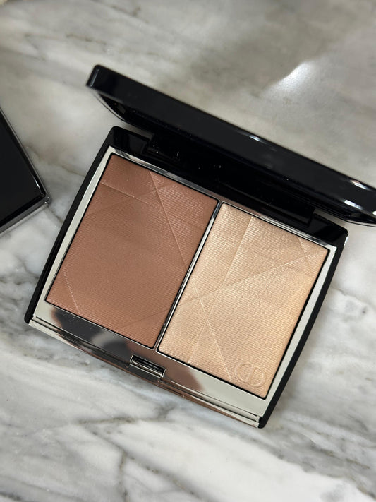 DIOR Rouge Blush Colour & Glow 100
Multi-Use Face Palette – Color and Highlighter Duo