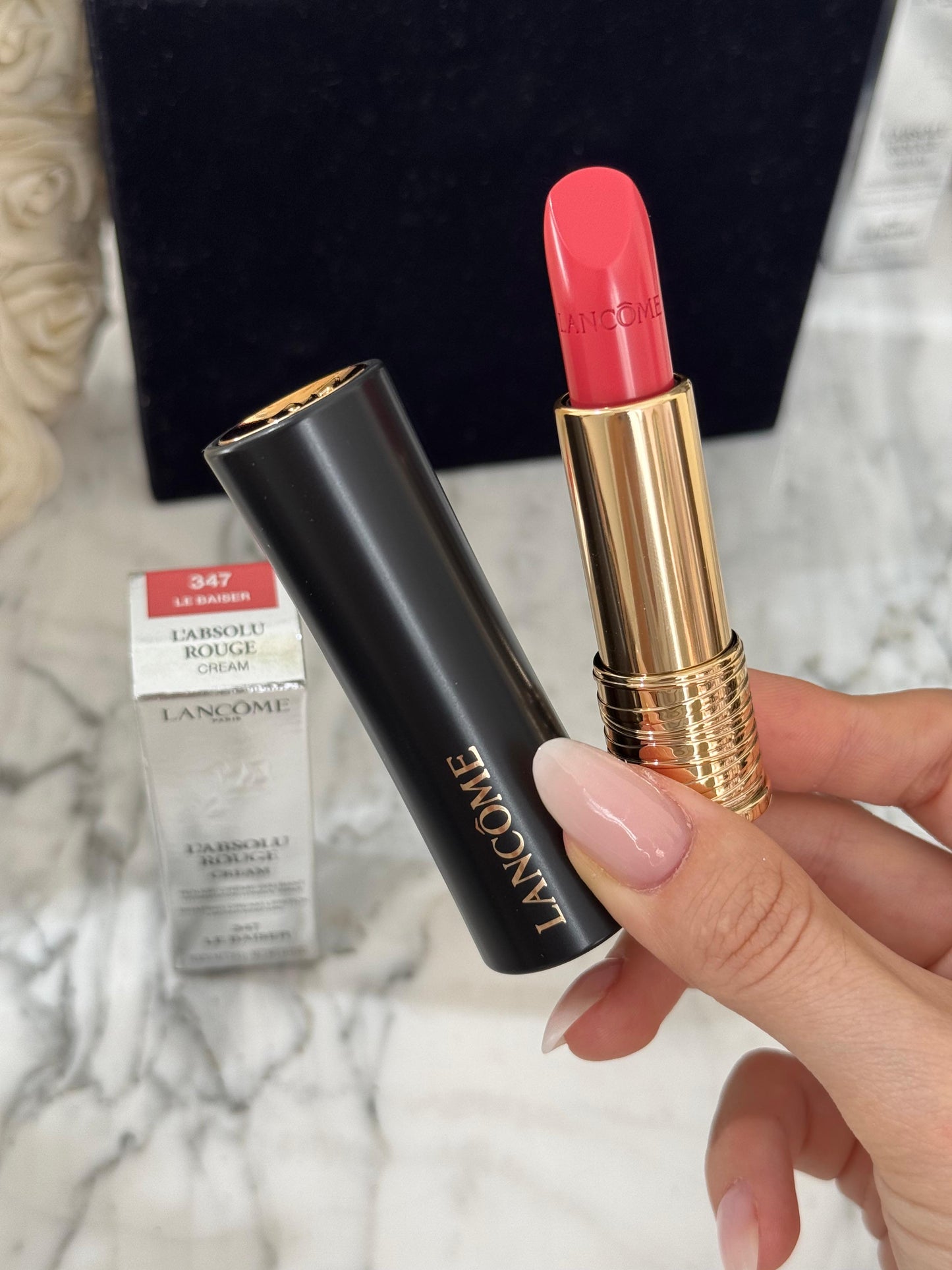 LANCÔME 
L'Absolu Rouge Cream Lipstick (347)
Luminous Cream Finish 18H