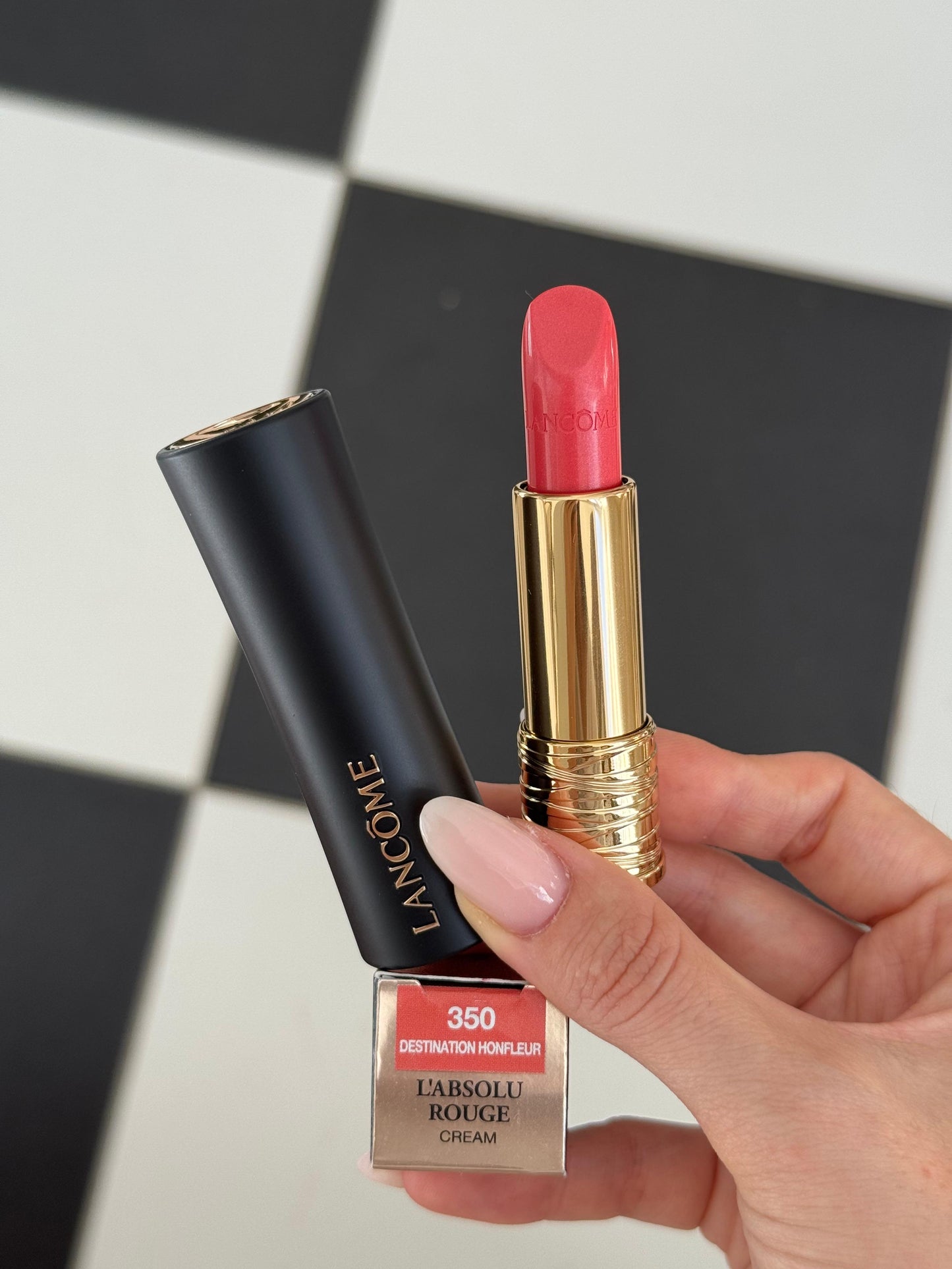 LANCÔME 
L'Absolu Rouge Cream Lipstick (350)
Luminous Cream Finish 18H