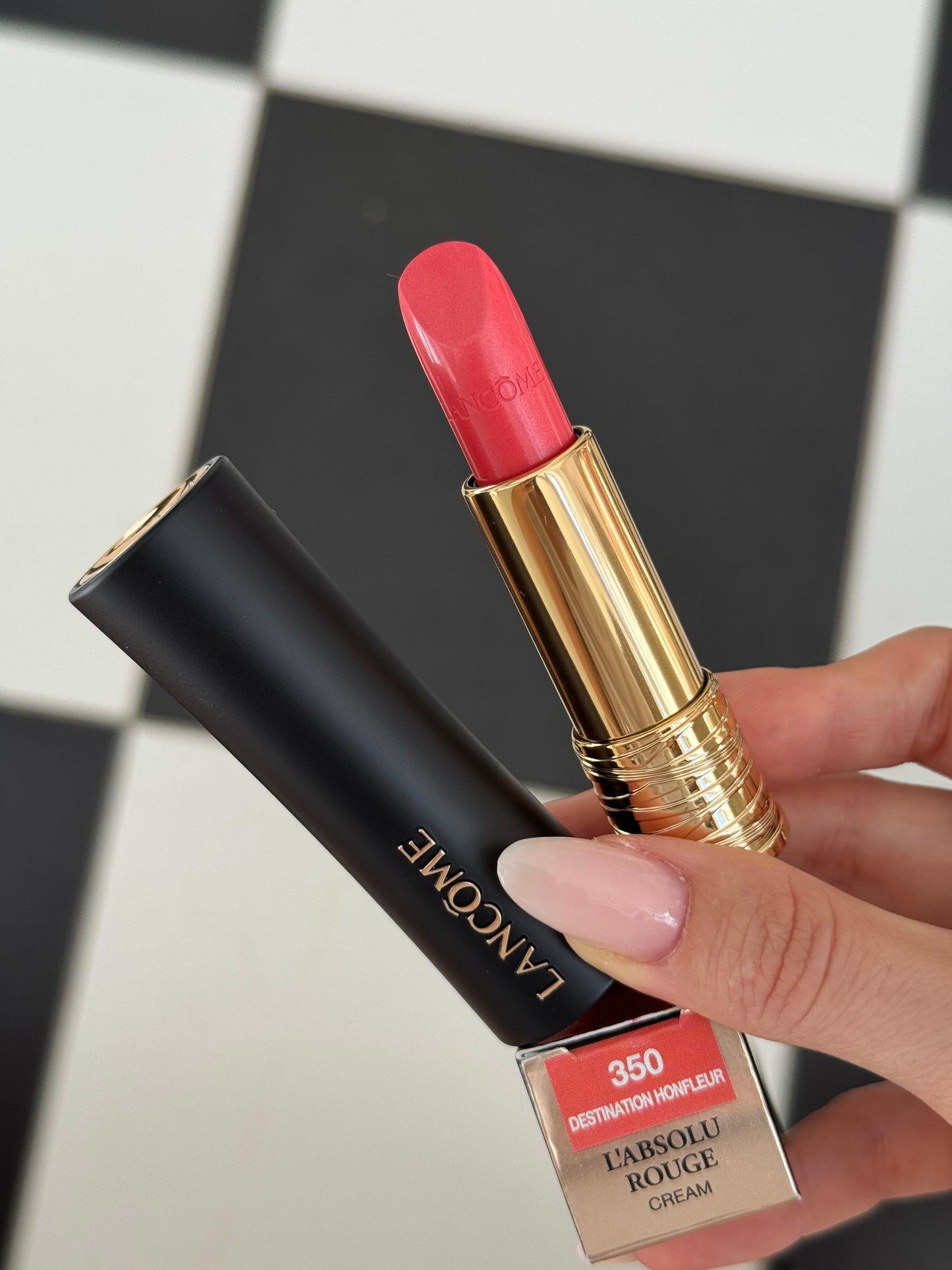 LANCÔME 
L'Absolu Rouge Cream Lipstick (350)
Luminous Cream Finish 18H