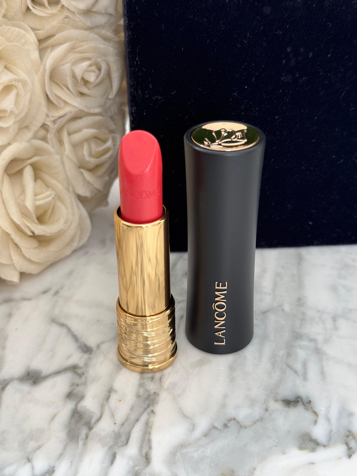 LANCÔME 
L'Absolu Rouge Cream Lipstick (350)
Luminous Cream Finish 18H