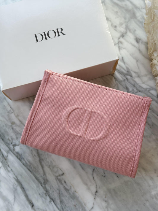 DIOR
Beauty Pink Pouch Gift
