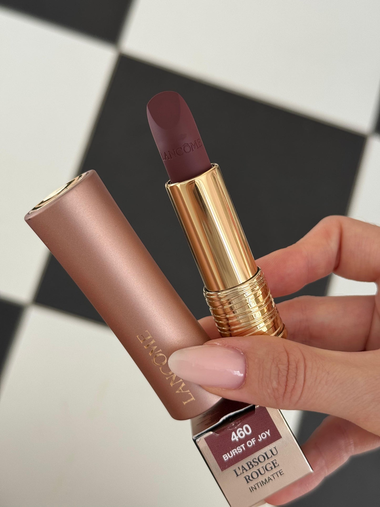 LANCÔME 
L'Absolu Rouge Cream Lipstick (460)
Luminous Cream Finish 18H