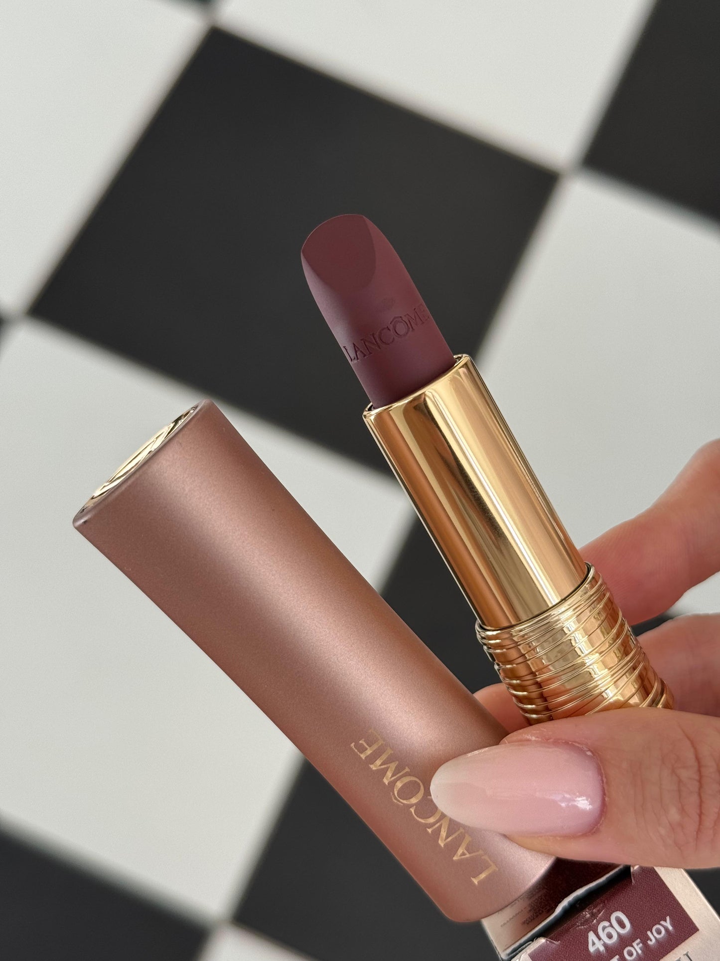 LANCÔME 
L'Absolu Rouge Cream Lipstick (460)
Luminous Cream Finish 18H