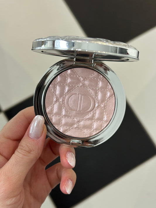 DIOR Forever Glow Luminizer - Illuminating Powder For Face 03