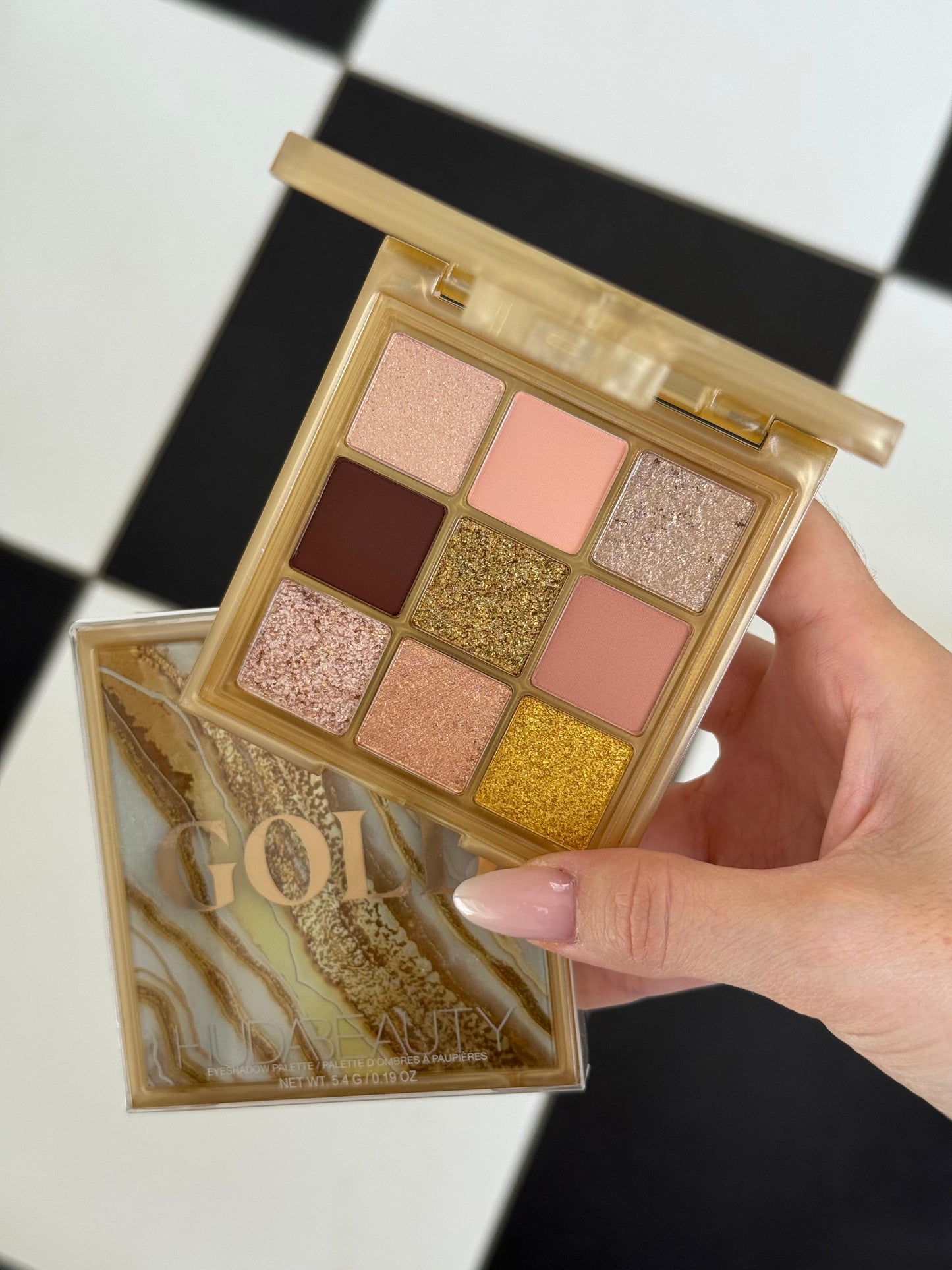 HUDA BEAUTY Gold Obsessions Eyeshadow Palette
