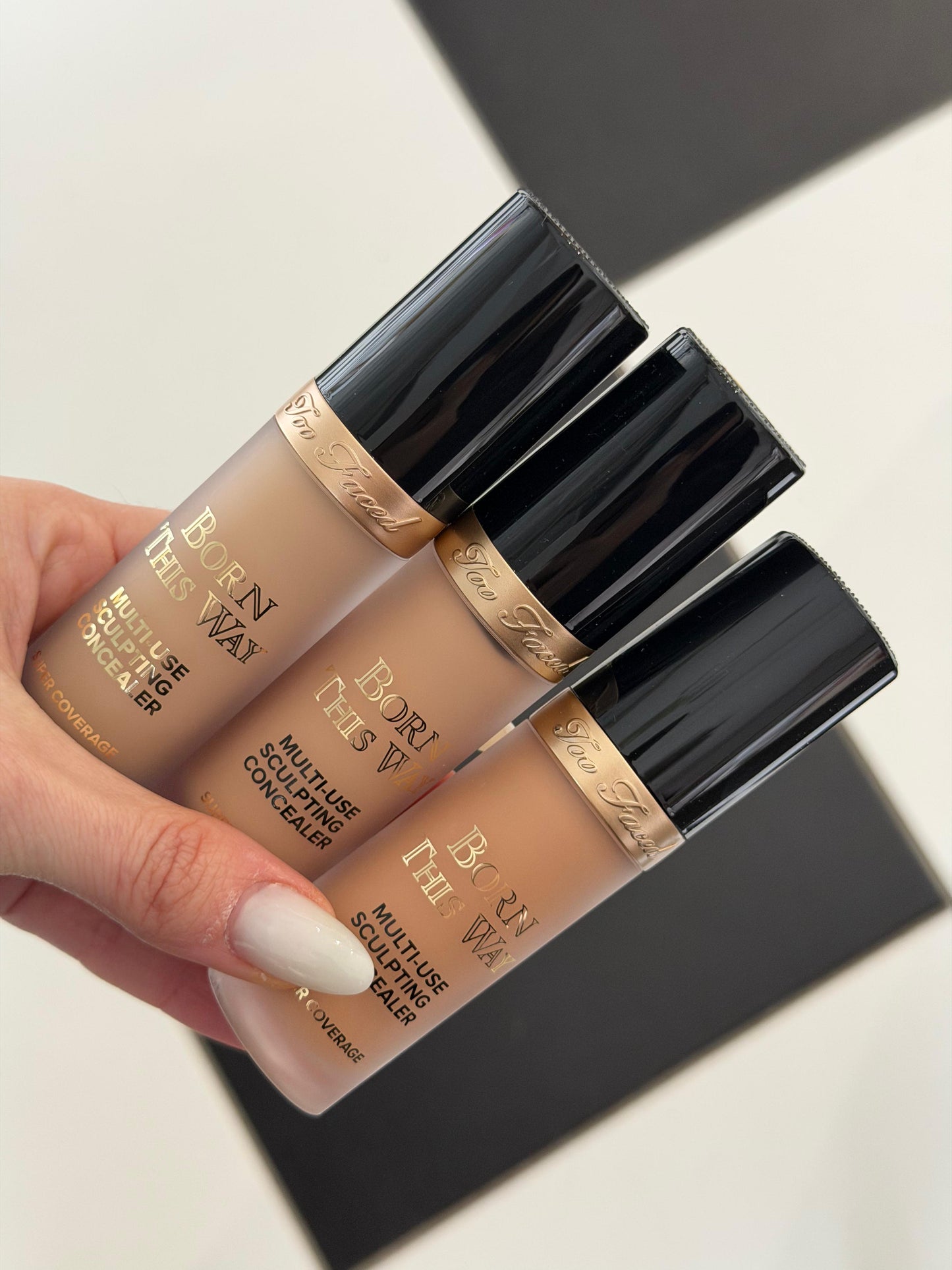 TOO FACED Born This Way Super Coverage Multi-Use Concealer - Nude
Flawless, Hydrating, Longwearing