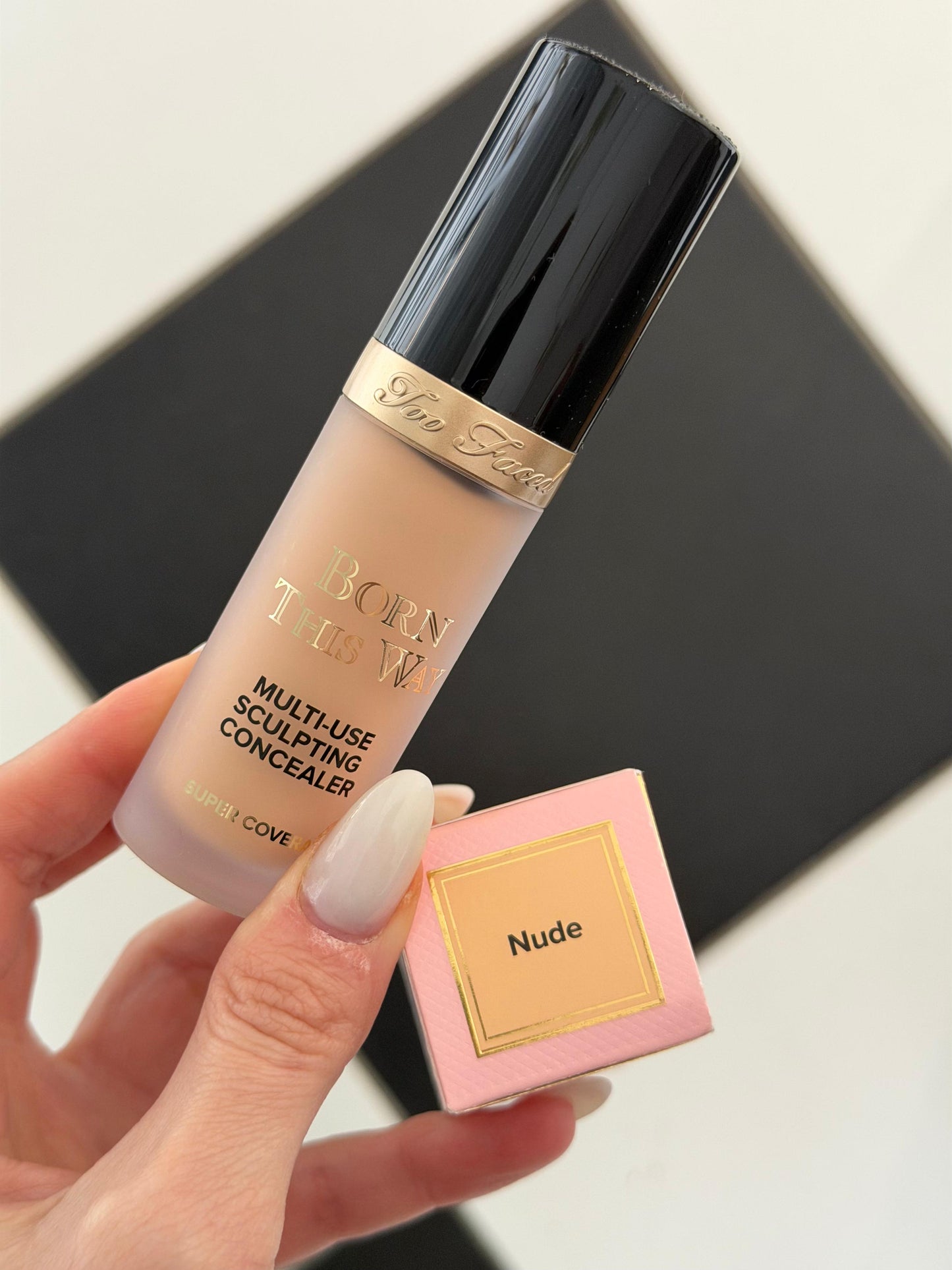TOO FACED Born This Way Super Coverage Multi-Use Concealer - Nude
Flawless, Hydrating, Longwearing