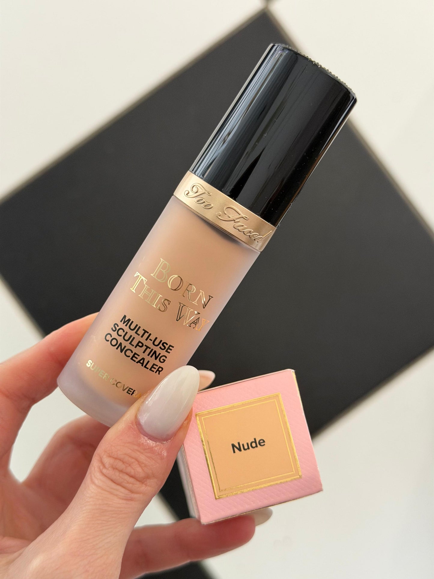 TOO FACED Born This Way Super Coverage Multi-Use Concealer - Nude
Flawless, Hydrating, Longwearing