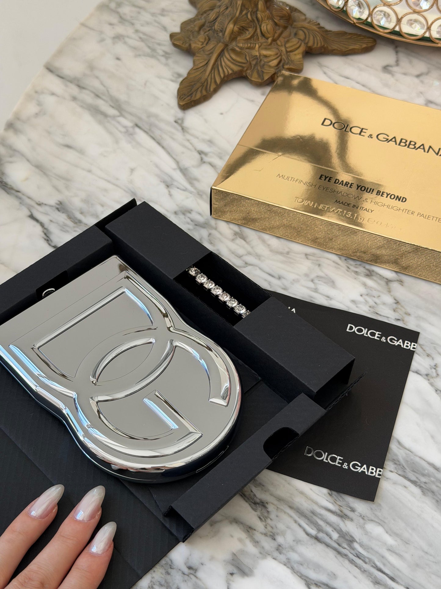 DOLCE&GABBANA Eye Dare You! Beyond
Multi-Finish Eyeshadow & Highlighter Palette