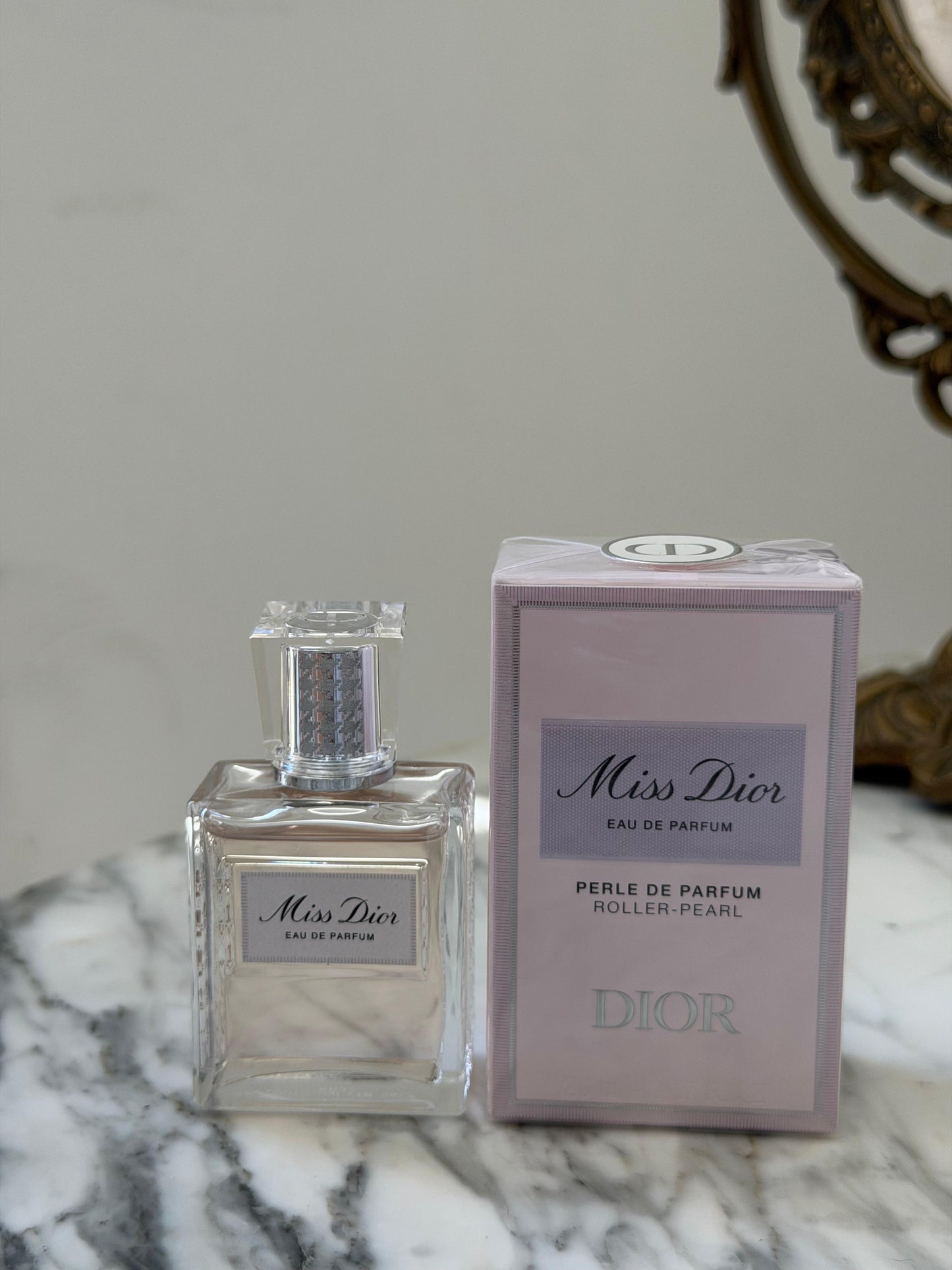DIOR Miss Dior Roller-Pearl Eau De Parfum - Velvety and Sensual Notes