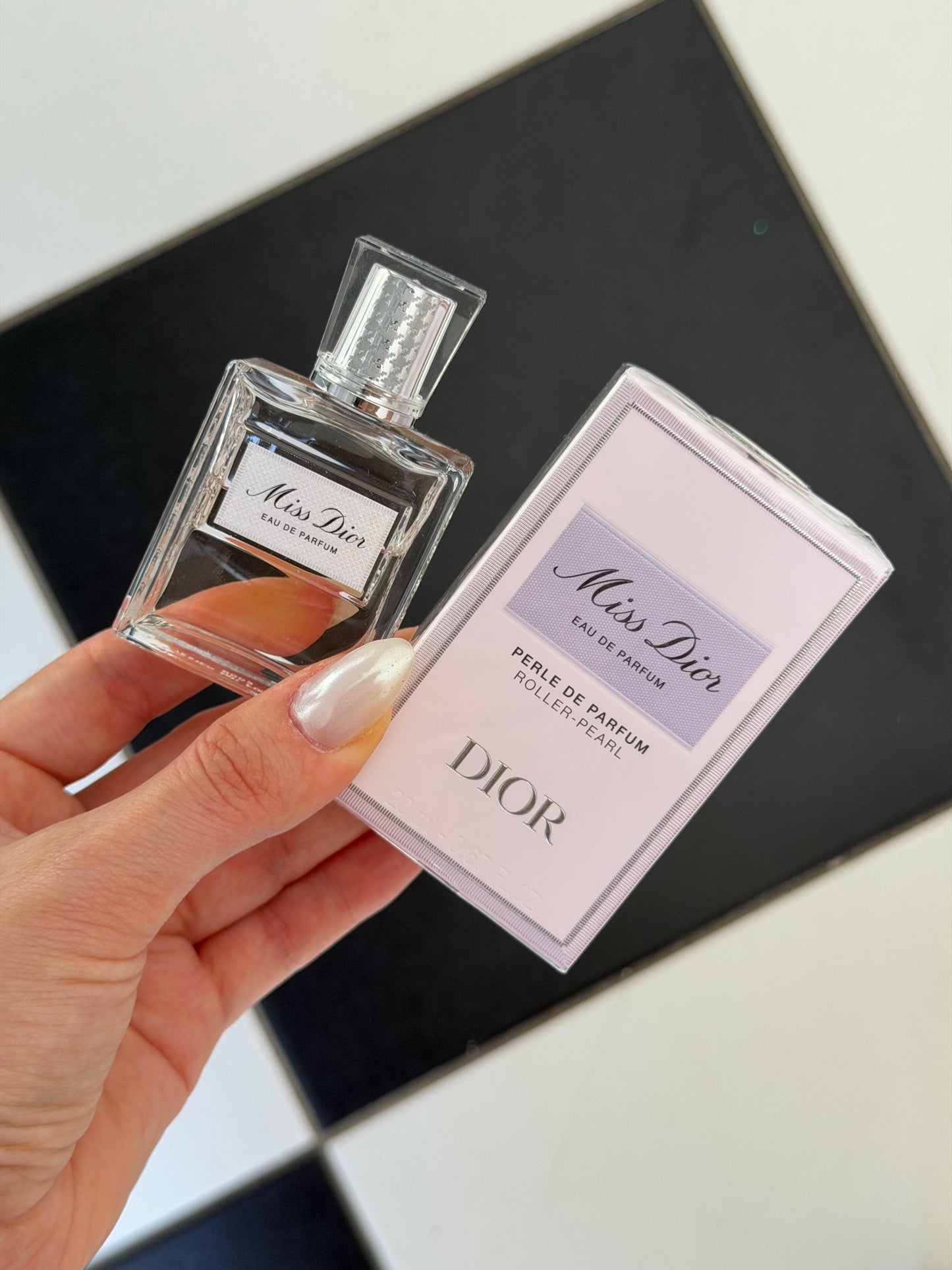 DIOR Miss Dior Roller-Pearl Eau De Parfum - Velvety and Sensual Notes