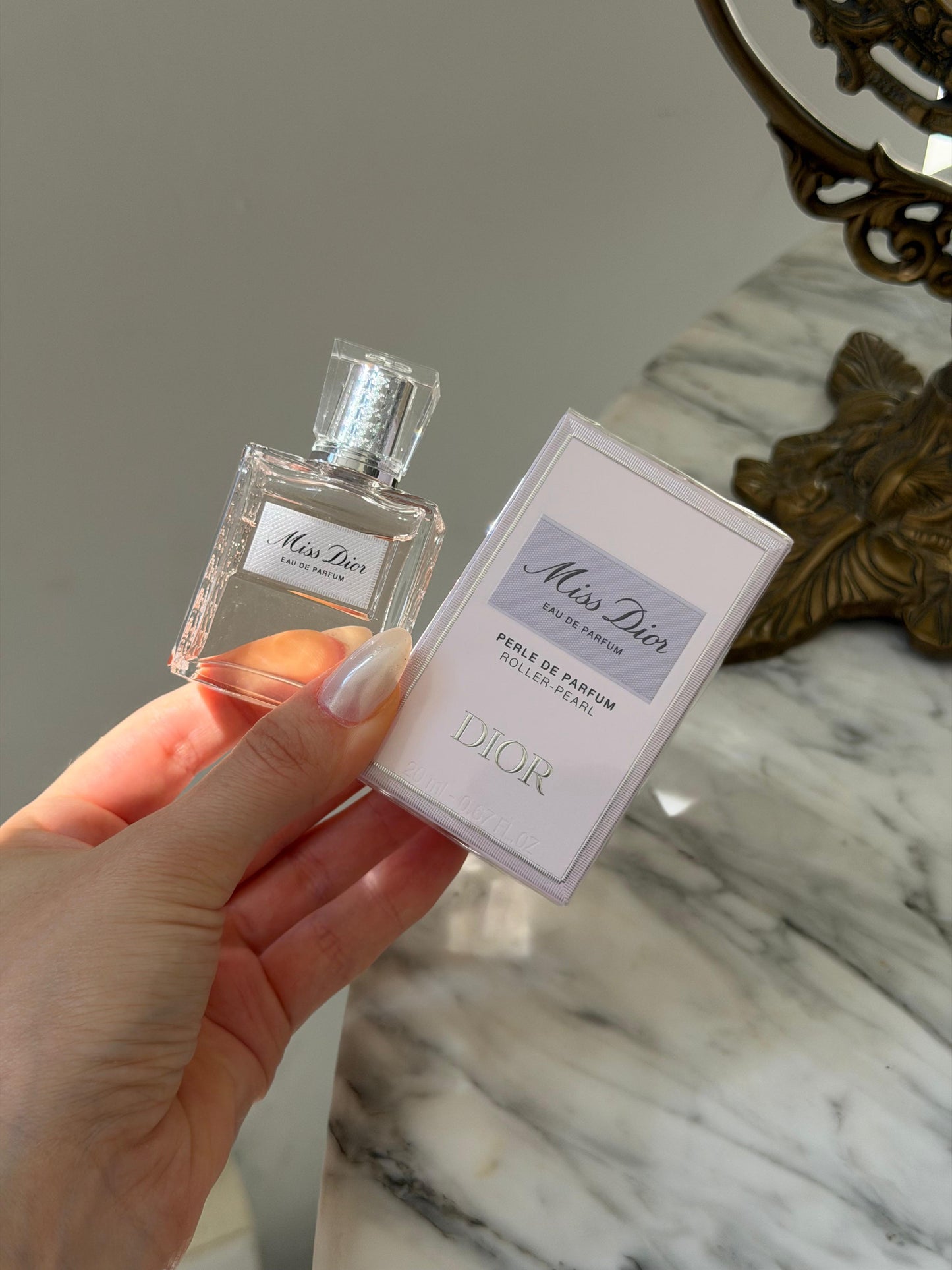 DIOR Miss Dior Roller-Pearl Eau De Parfum - Velvety and Sensual Notes