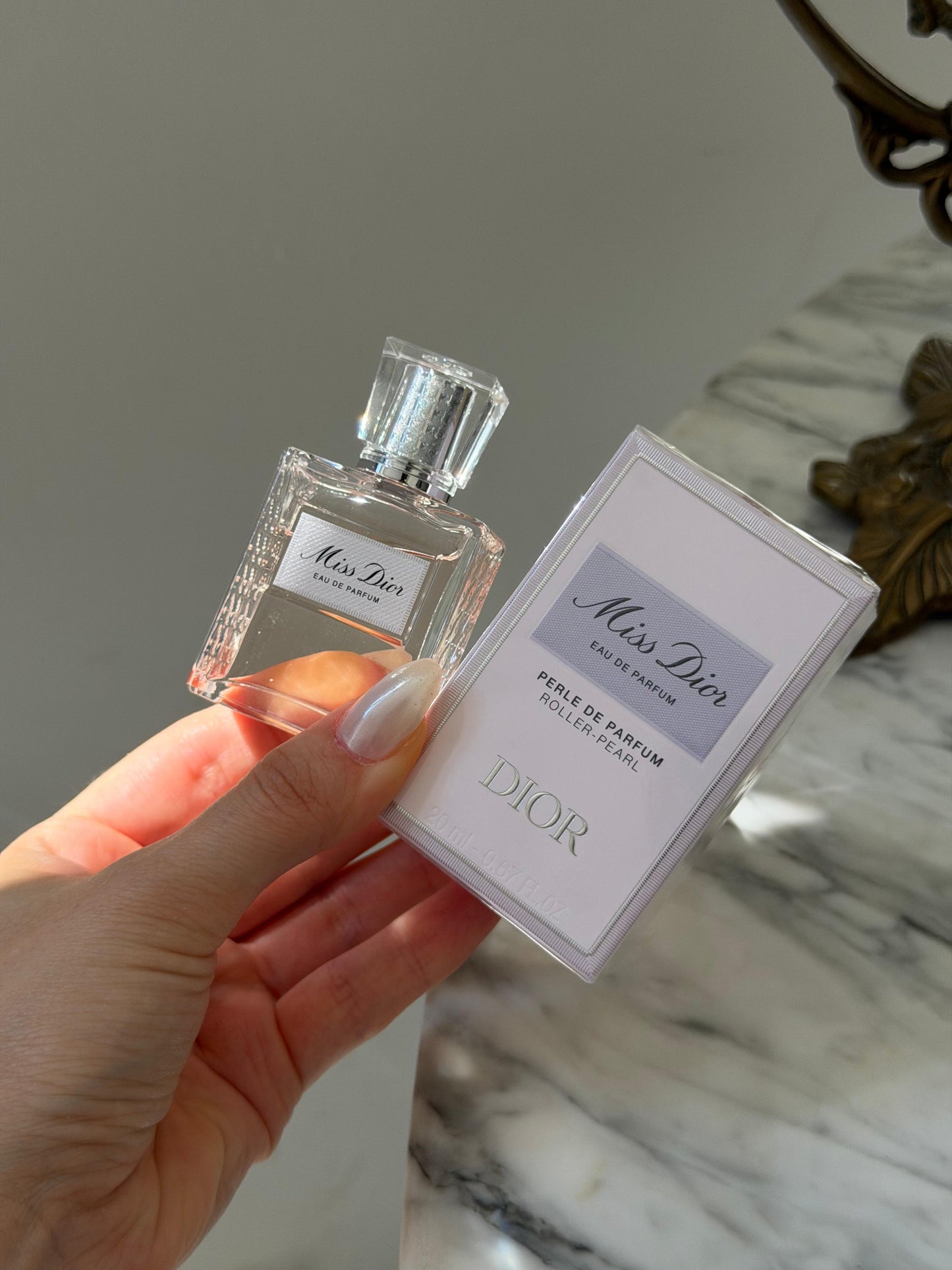 DIOR Miss Dior Roller-Pearl Eau De Parfum - Velvety and Sensual Notes