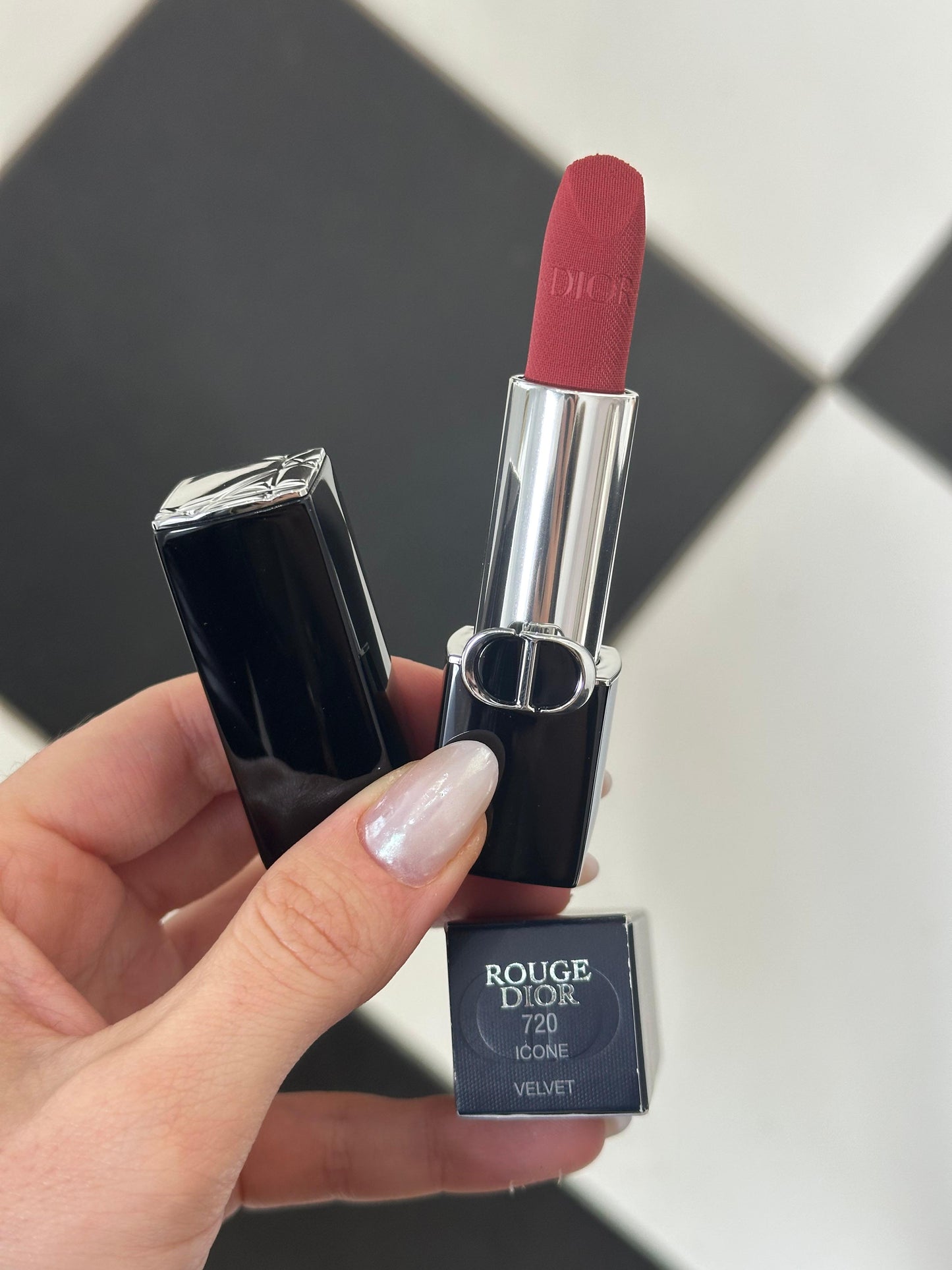 DIOR Rouge (New)
Lipstick Satin, Matte, Velvet Hydrating Floral Lip Care - Long Wear