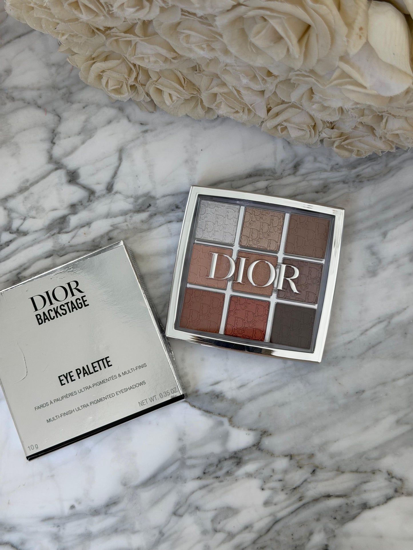 DIOR Backstage Eye Palette (001)
Eye Palette - Multi-Finish Ultra Pigmented Eyeshadows