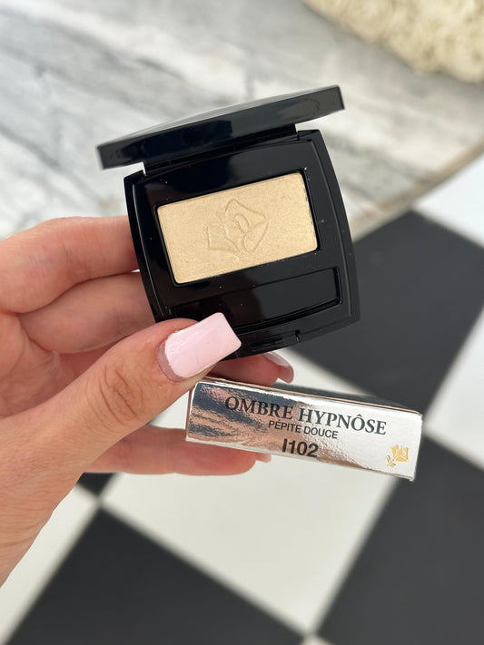 LANCÔME 
Ombre Hypnôse Mono Eye Shadow High Fidelity Color (I102)