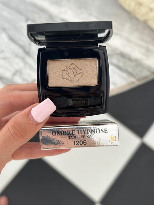 LANCÔME 
Ombre Hypnôse Mono Eye Shadow High Fidelity Color (I206)