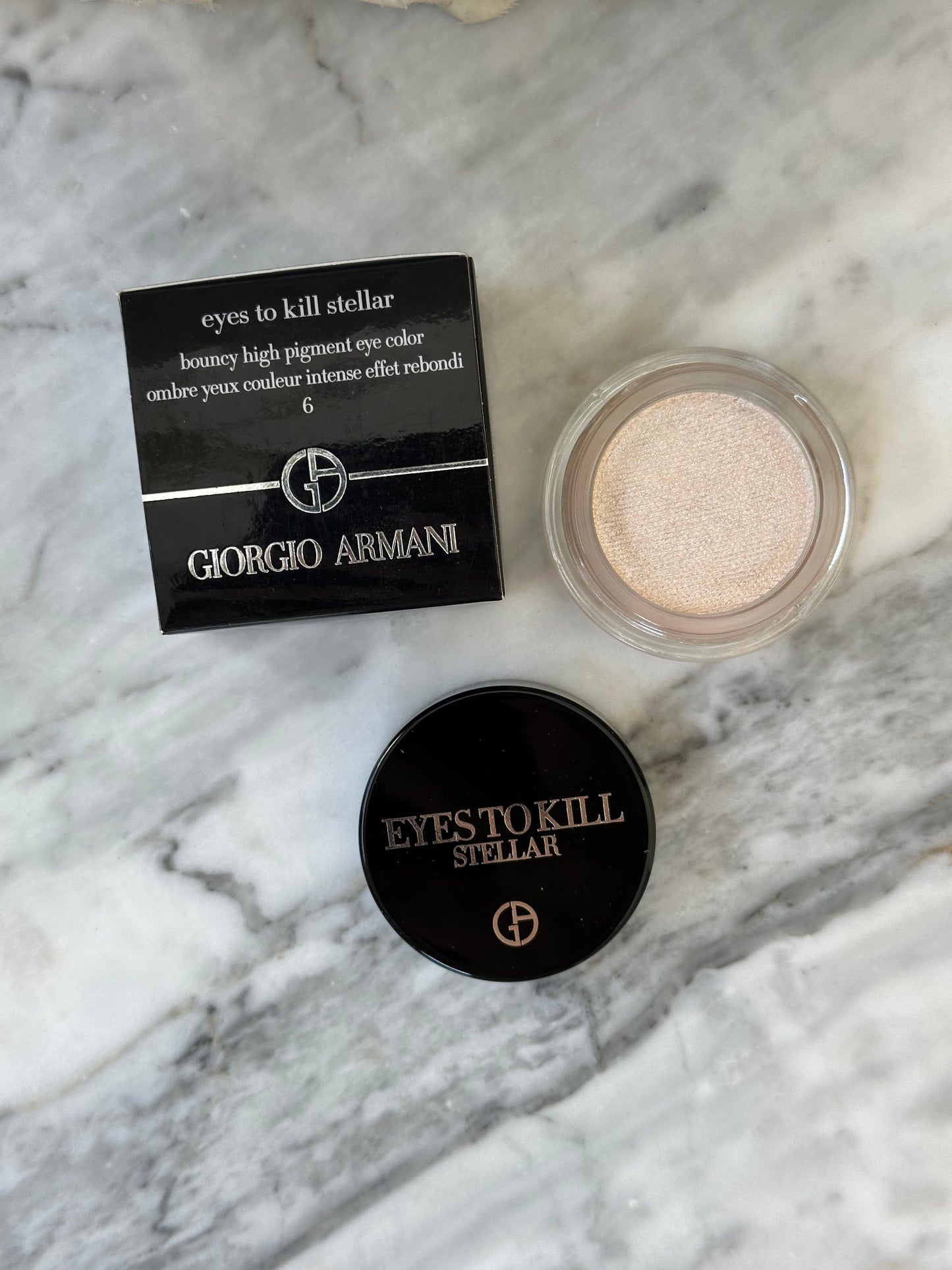ARMANI Eyes To Kill Stellar
Intense And Long-Lasting Cream Eye Shadow