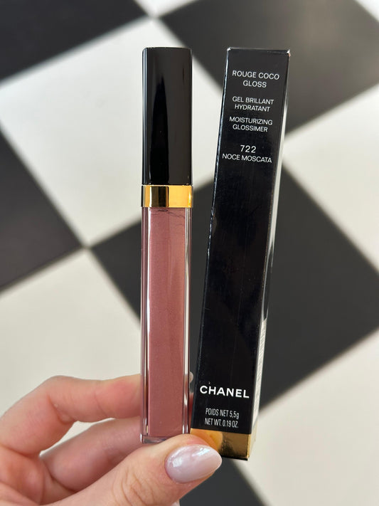 CHANEL Rouge Coco Gloss (722)
Moisturizing Gel Brillant Hidratant