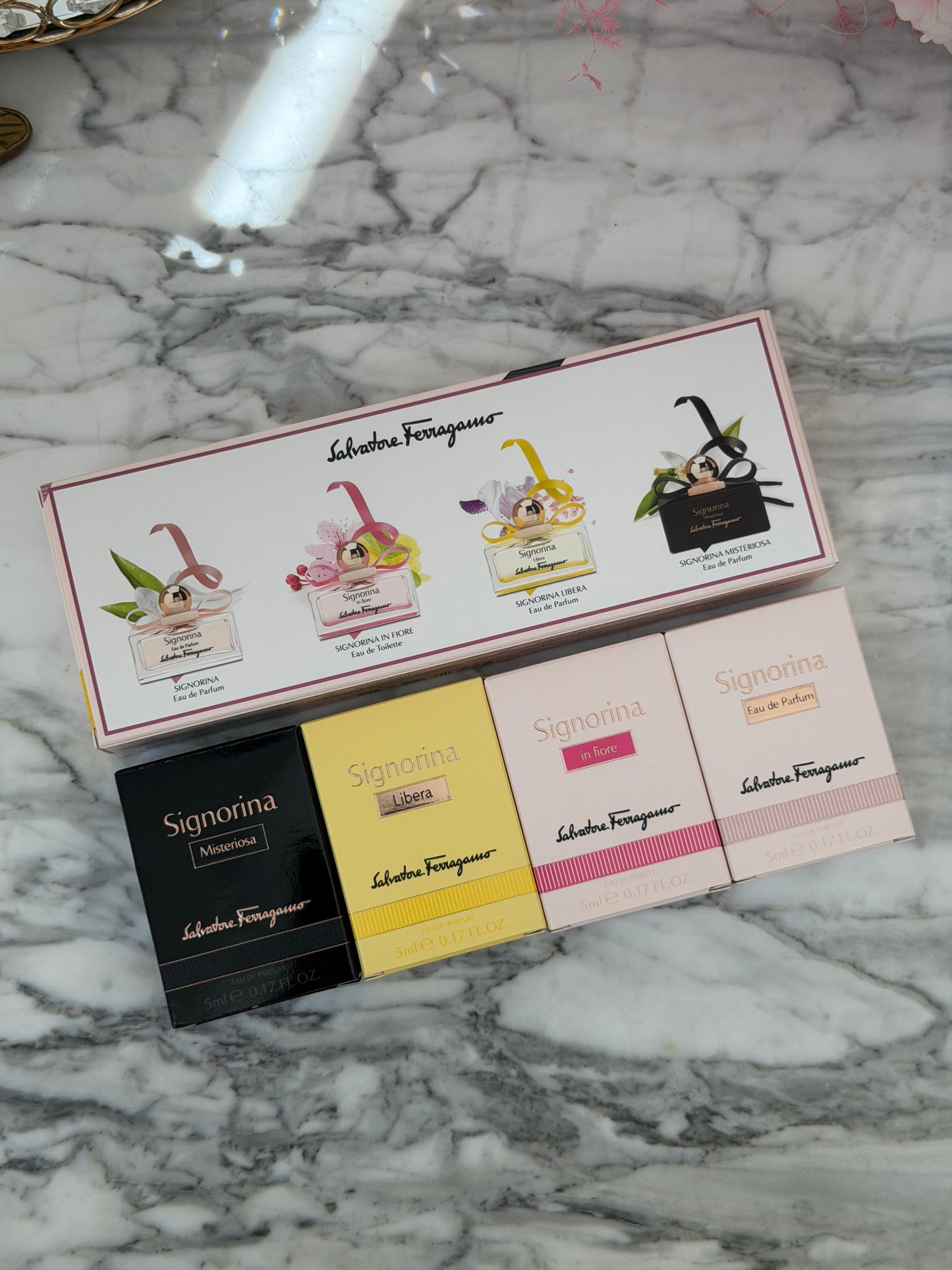FERRAGAMO Mix Fragrances Travel Size Set (4x5ml)