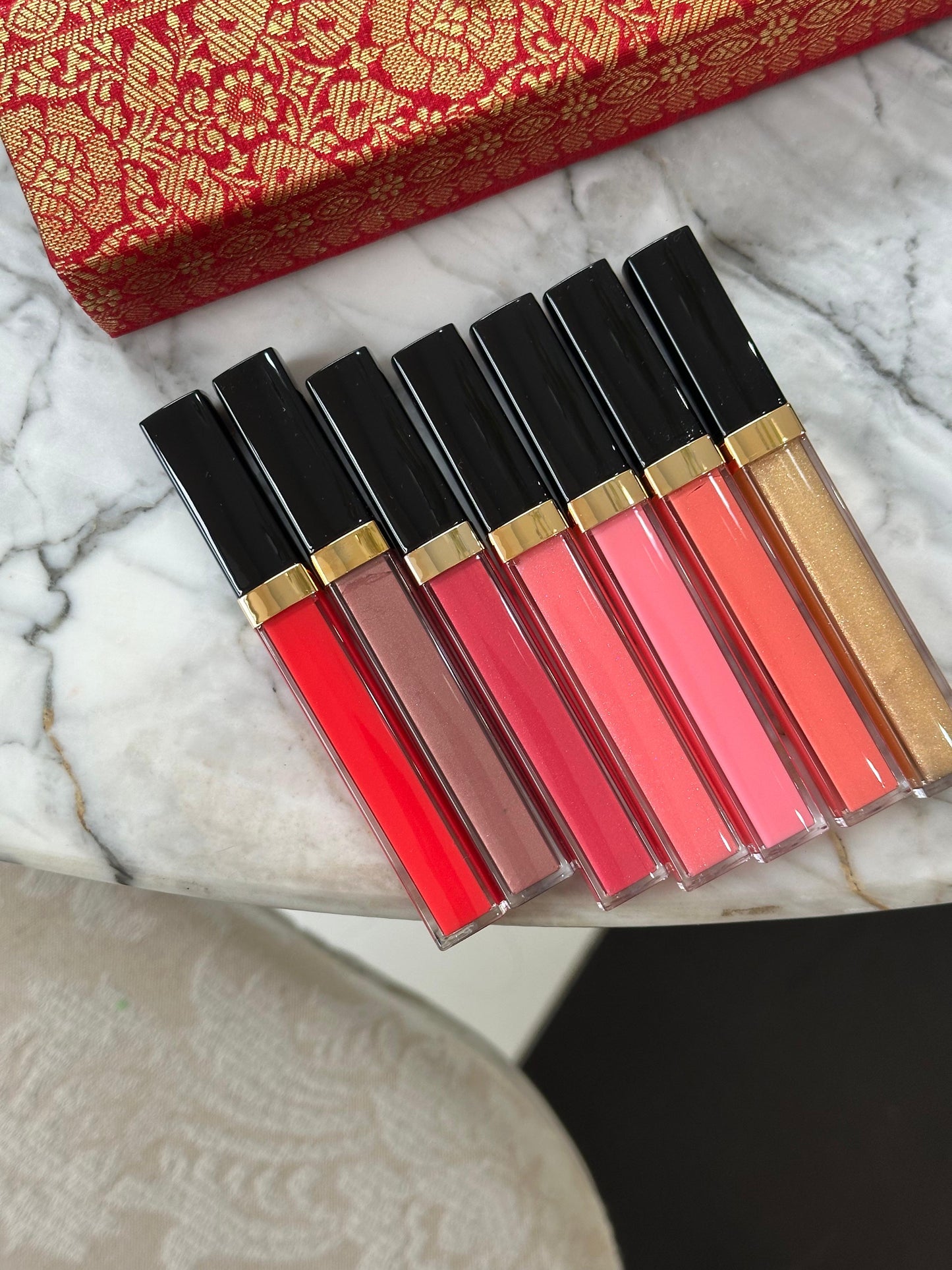 CHANEL Rouge Coco Gloss (722)
Moisturizing Gel Brillant Hidratant