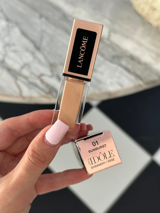 LANCÔME Idôle Tint
Liquid Eye-Blusher (01)
