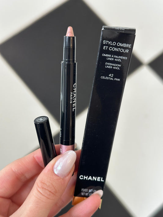 CHANEL Stylo Ombre Et Contour (42)
Eyeshadow – Liner – Khôl