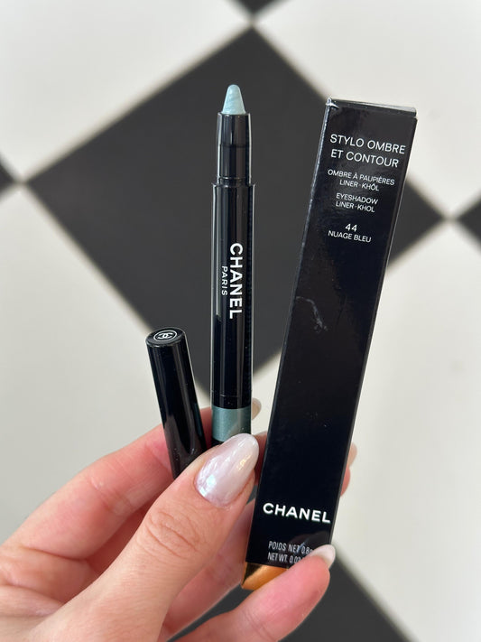 CHANEL Stylo Ombre Et Contour (44)
Eyeshadow – Liner – Khôl