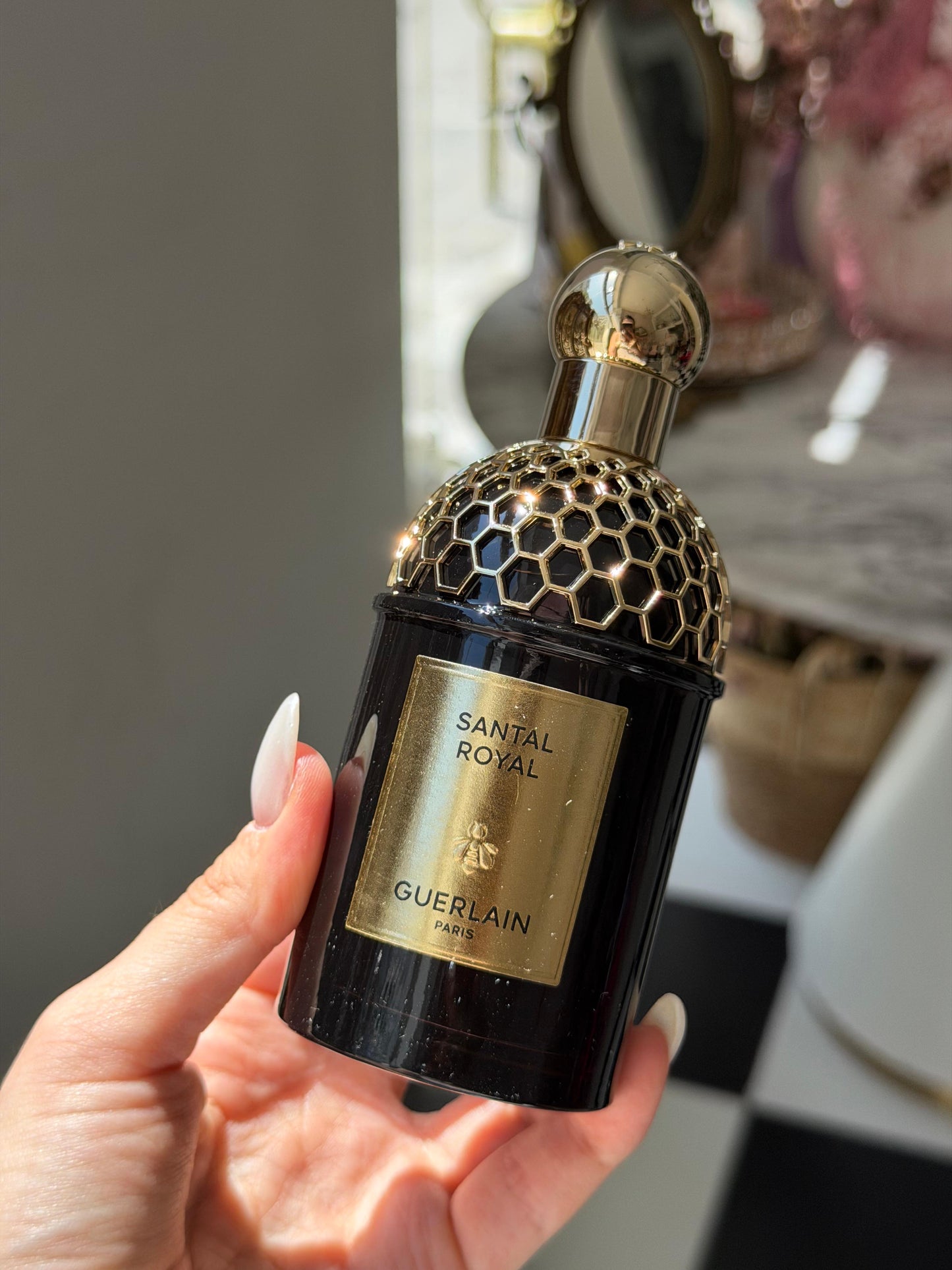 GUERLAIN Absolus Allegoria Santal Royal - Eau De Parfum
Enchanting Sandalwood Tinged With Mystery