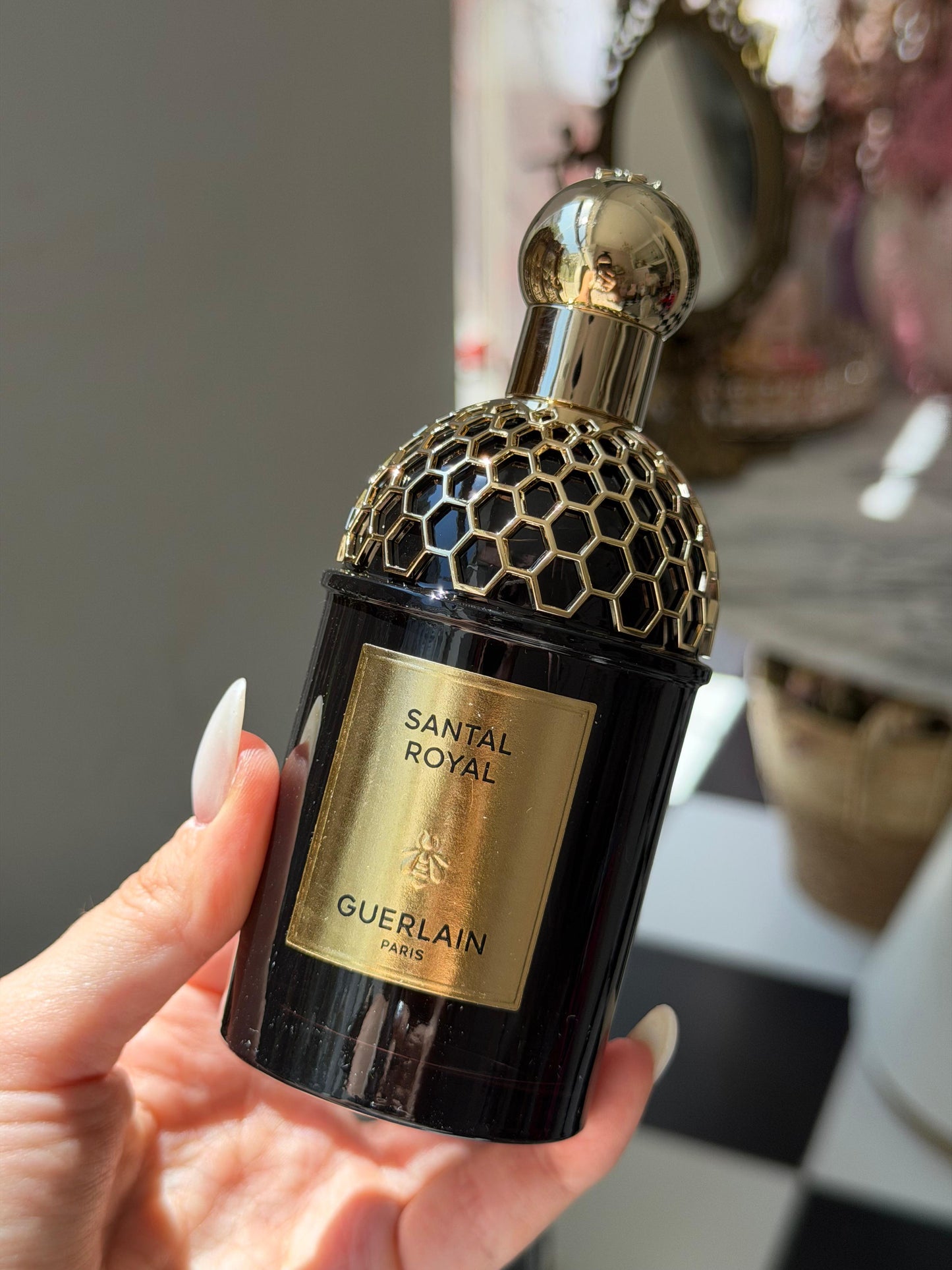 GUERLAIN Absolus Allegoria Santal Royal - Eau De Parfum
Enchanting Sandalwood Tinged With Mystery