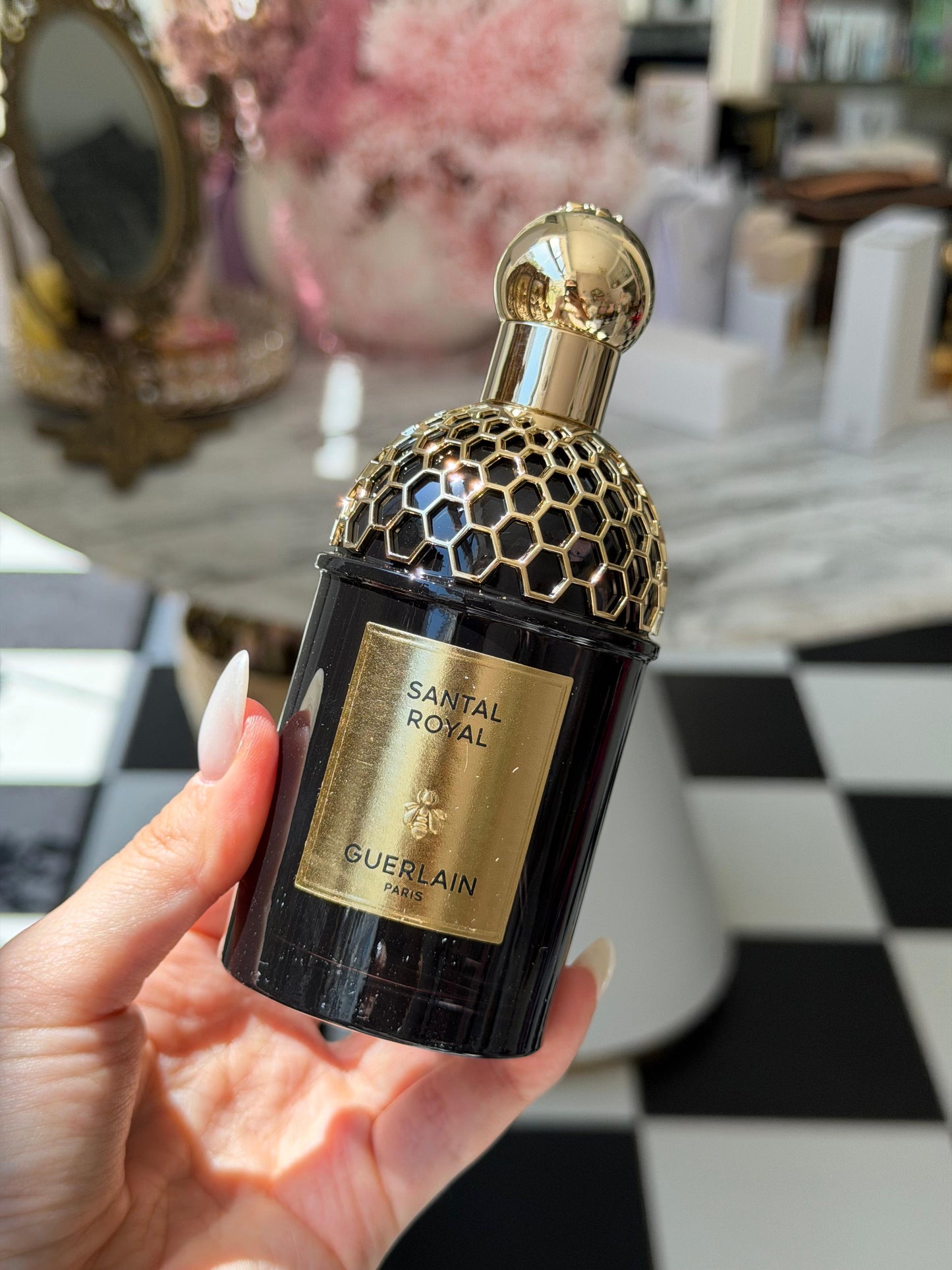 GUERLAIN Absolus Allegoria Santal Royal - Eau De Parfum
Enchanting Sandalwood Tinged With Mystery