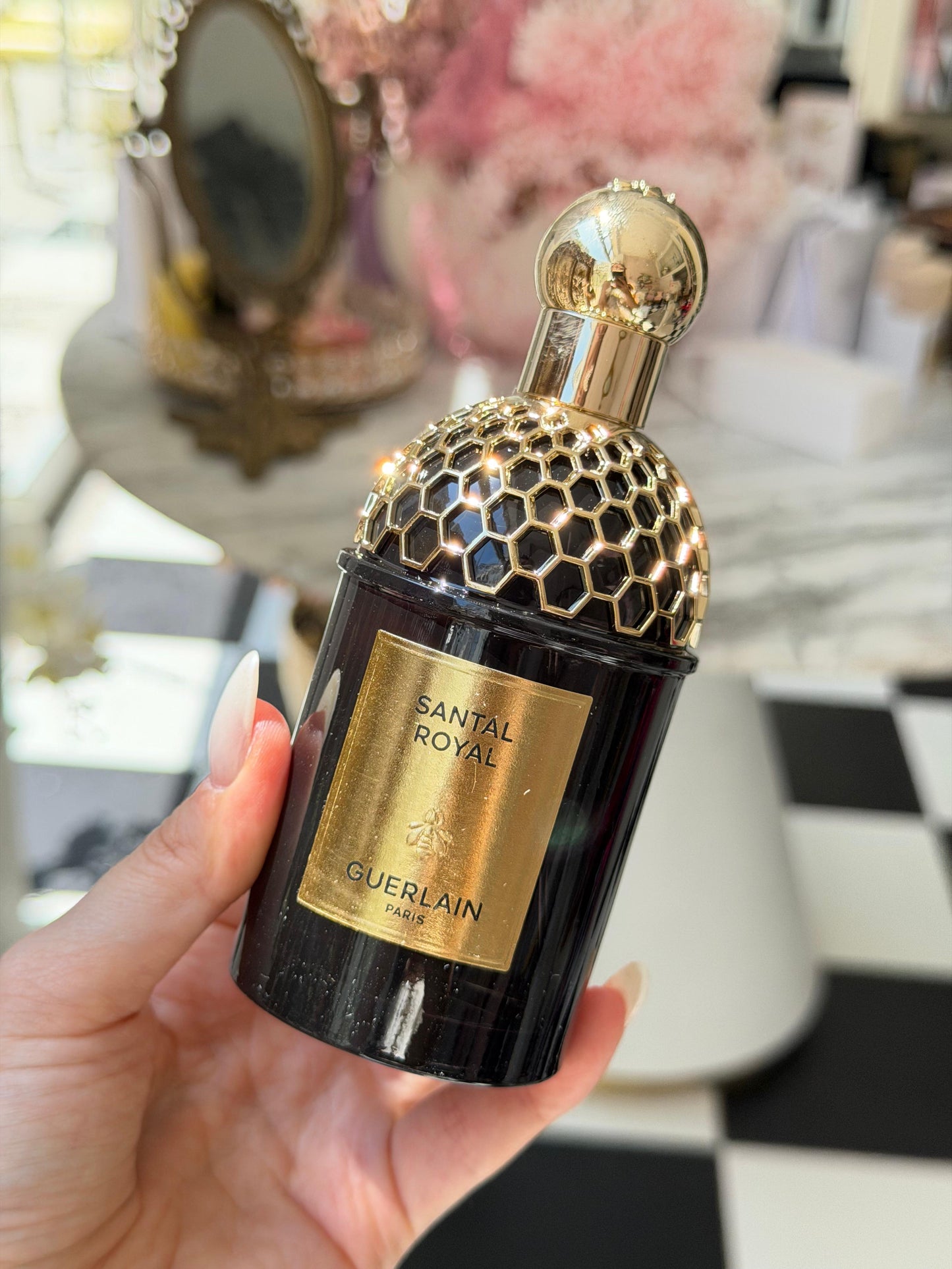 GUERLAIN Absolus Allegoria Santal Royal - Eau De Parfum
Enchanting Sandalwood Tinged With Mystery