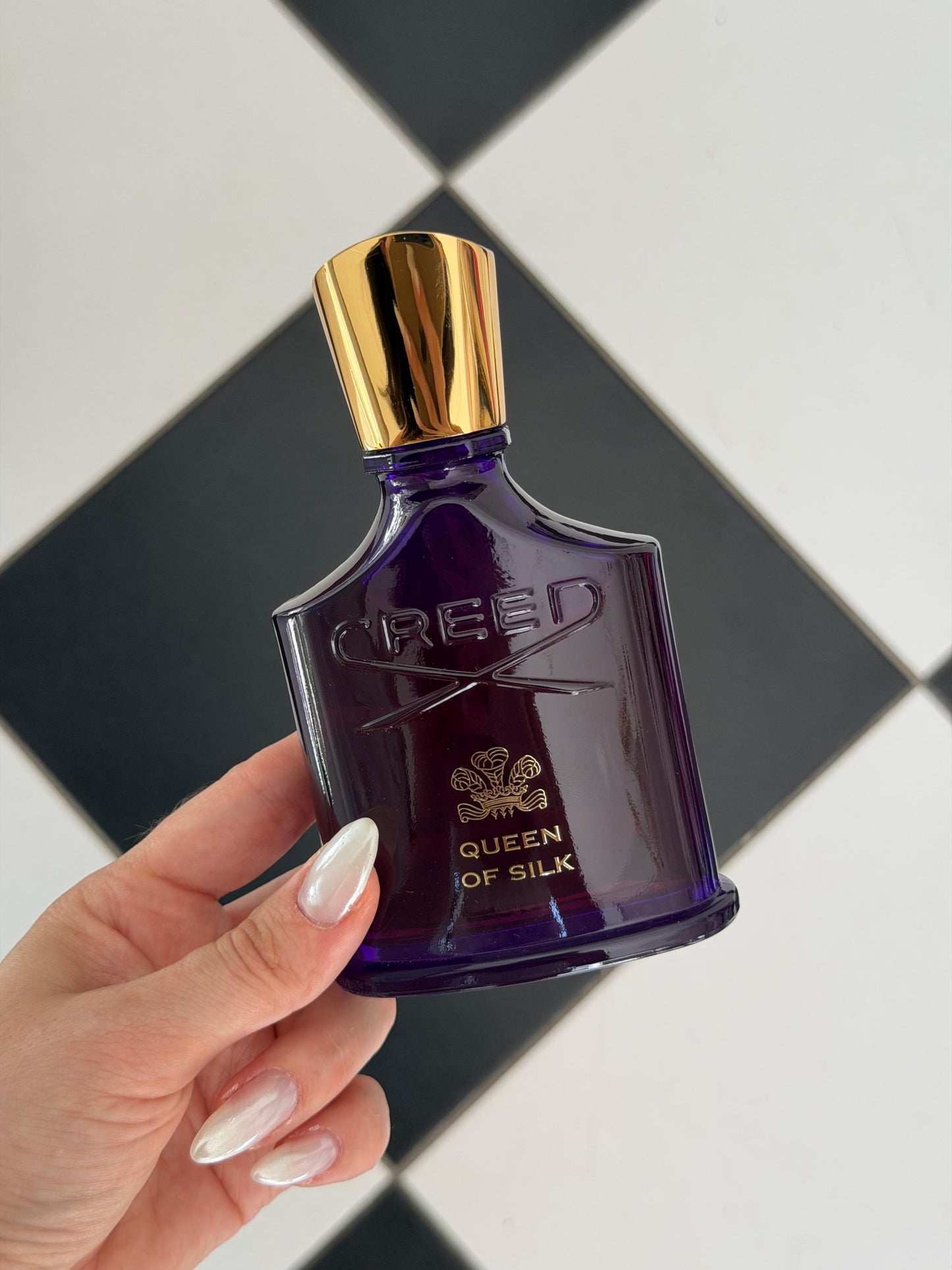 CREED Queen Of Silk Eau De Parfum
Floral Amber, White Flowers & Fruity