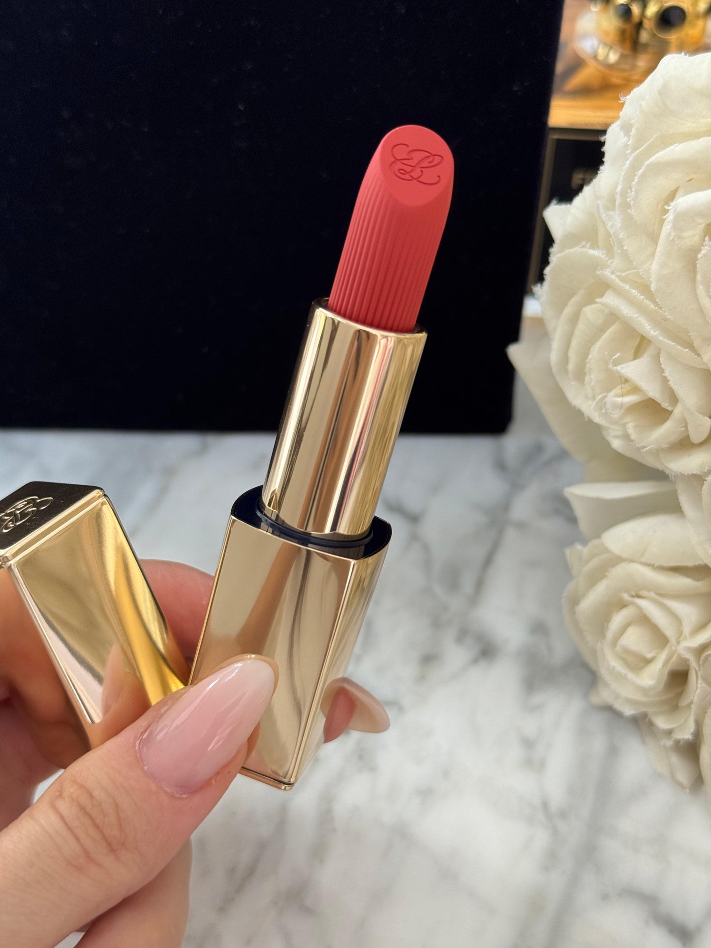 ESTÉE LAUDER Pure Color
Creme Lipstick (666)