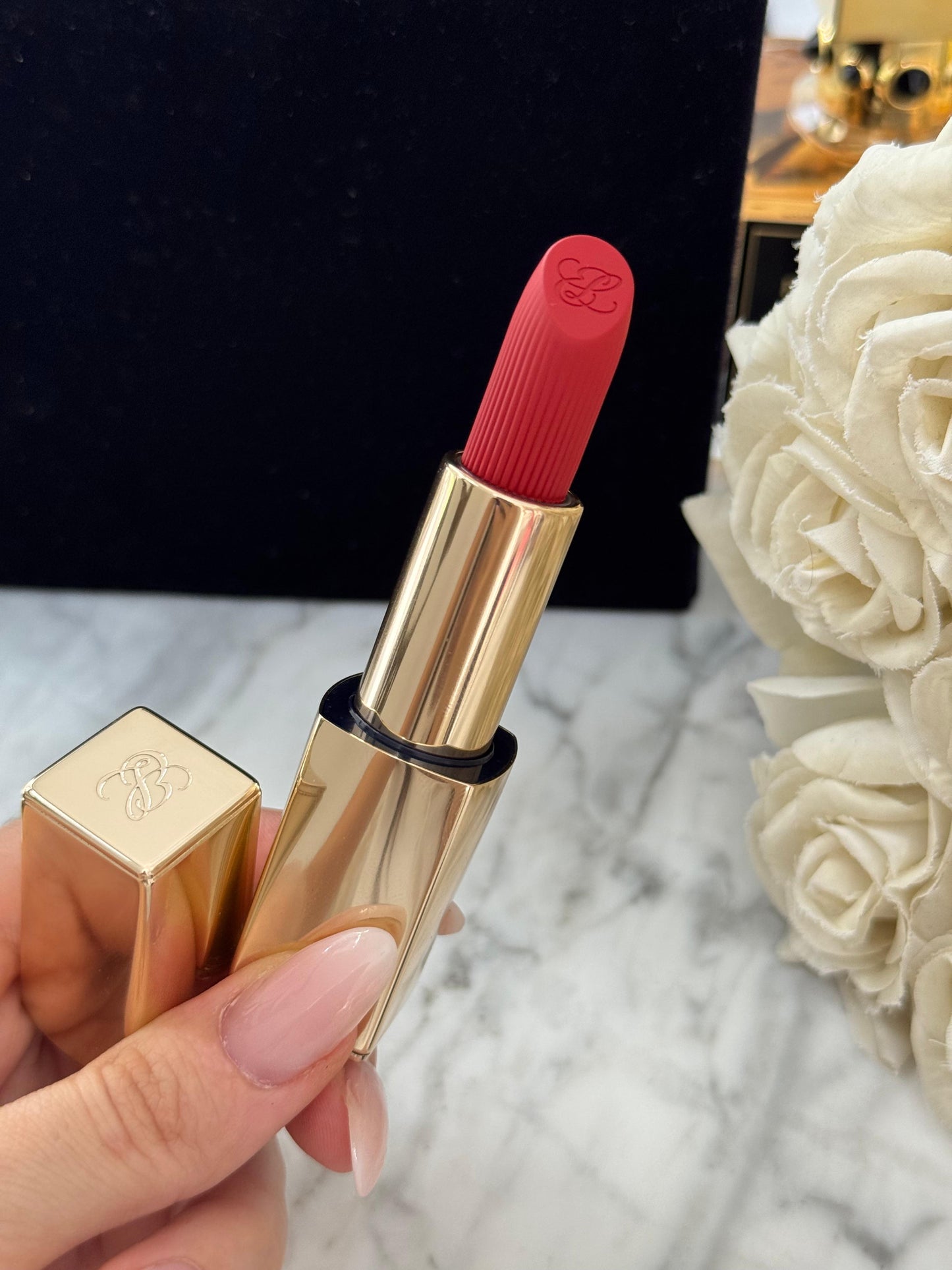 ESTÉE LAUDER Pure Color
Creme Lipstick (699)