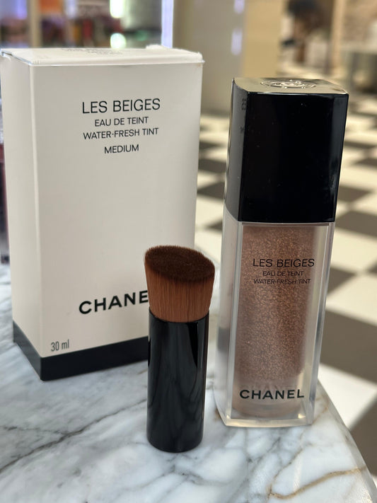 CHANEL Les Beiges
Water-Fresh Tint - Medium