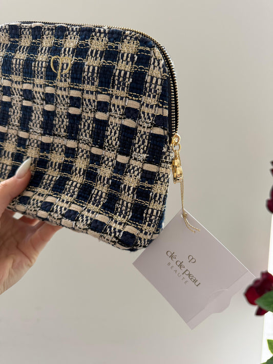 CLÉ DE PEAU
Beauty Pouch Gift