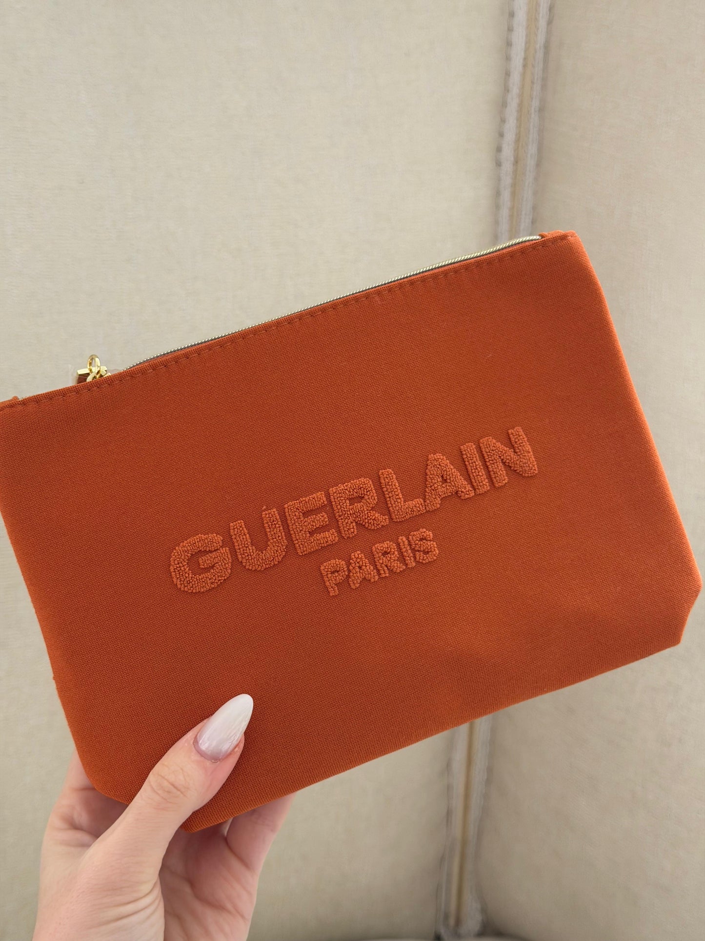 GUERLAIN
Beauty Pouch Gift Set Mini (Mascara + Primer)