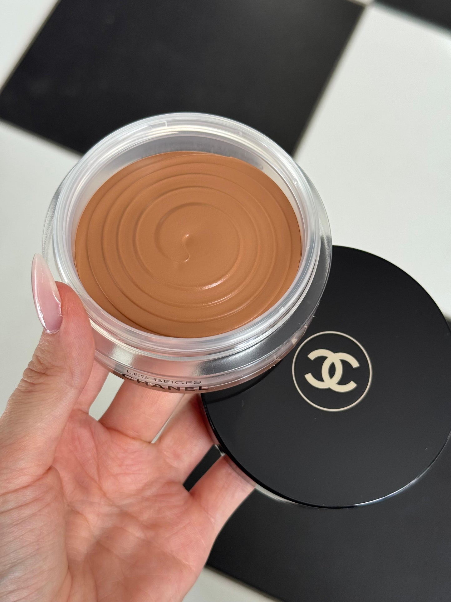 CHANEL Les Beiges
Healthy Glow Bronzing Cream (390)