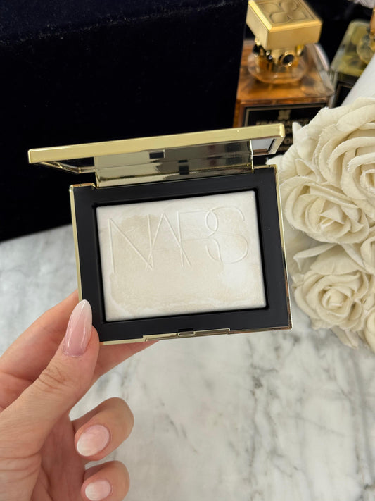 NARS Gold Dust Light Reflecting™ Setting Powder