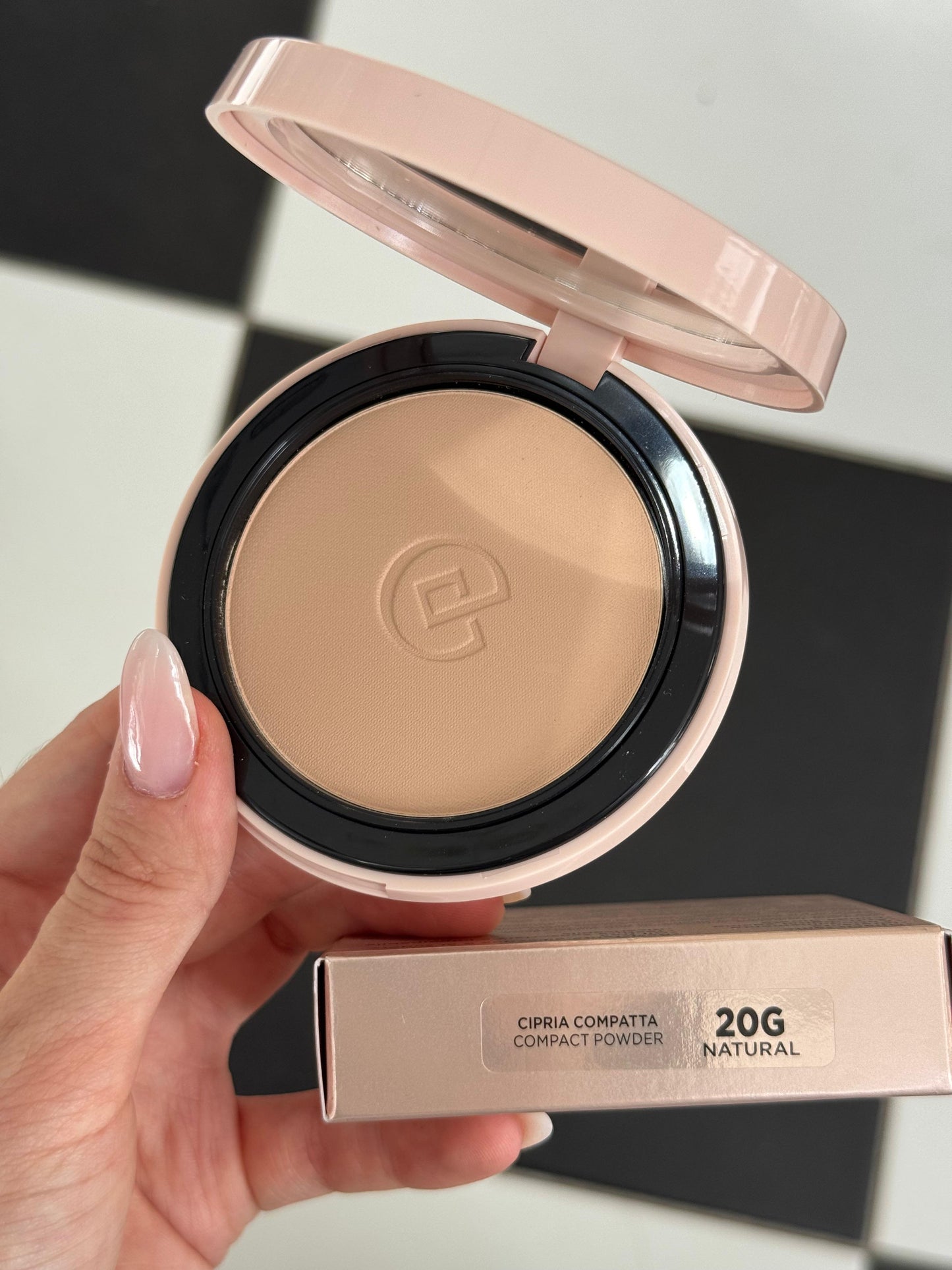 COLLISTAR
Impeccabile Compact Powder - Natural