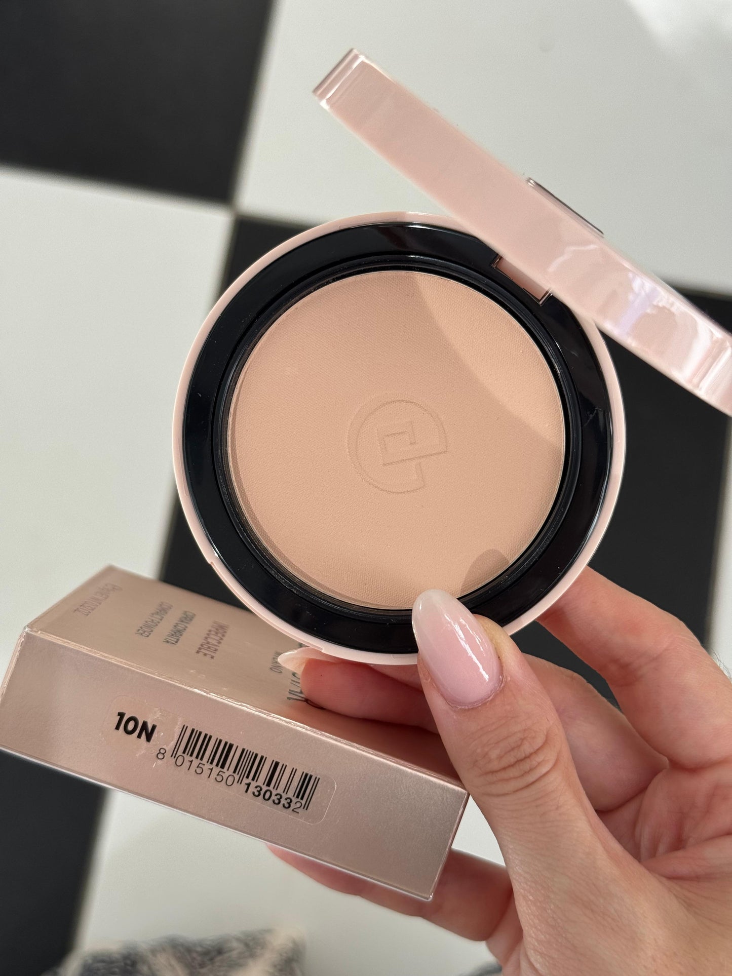 COLLISTAR
Impeccabile Compact Powder - Ivory