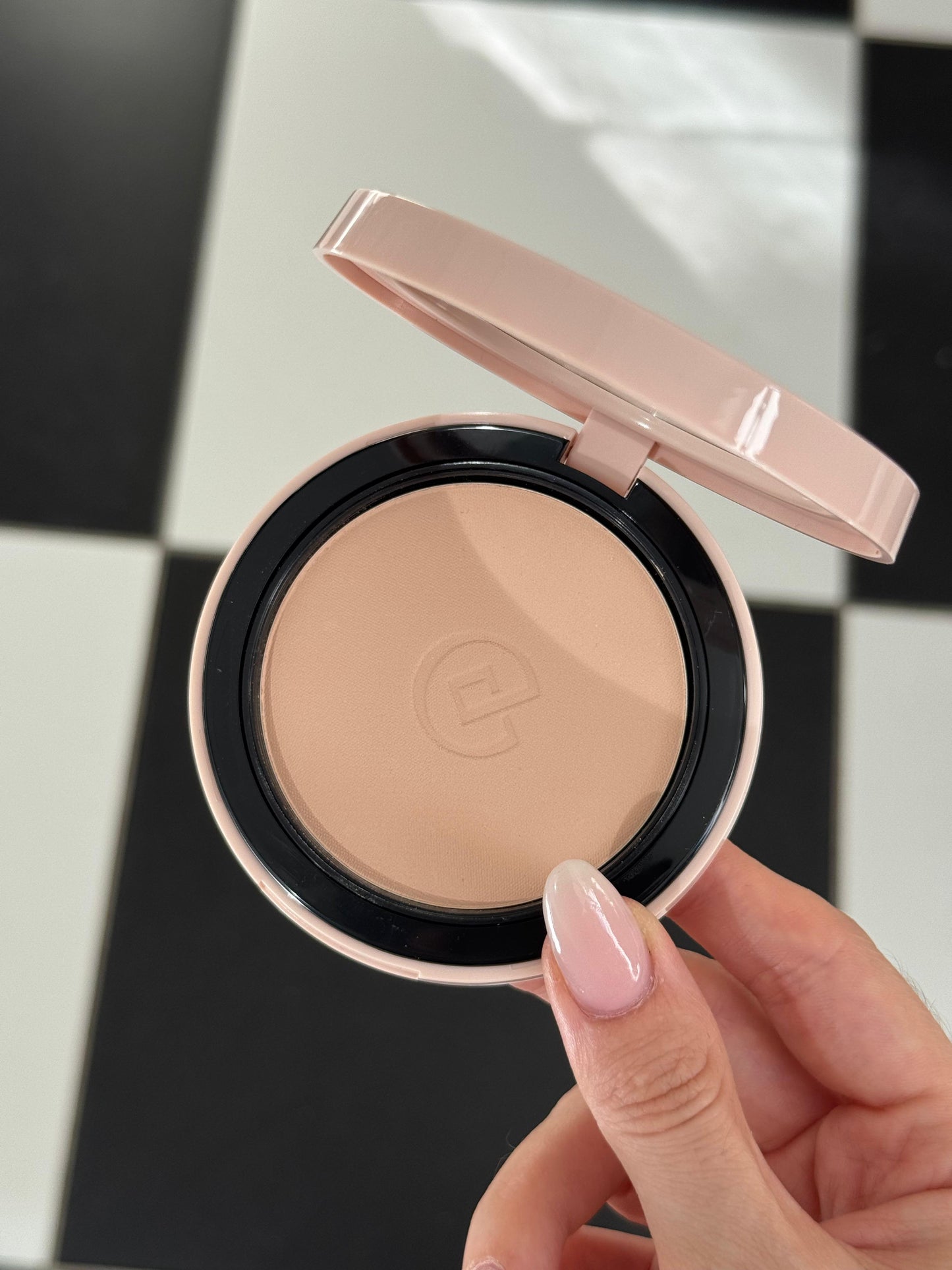 COLLISTAR
Impeccabile Compact Powder - Ivory